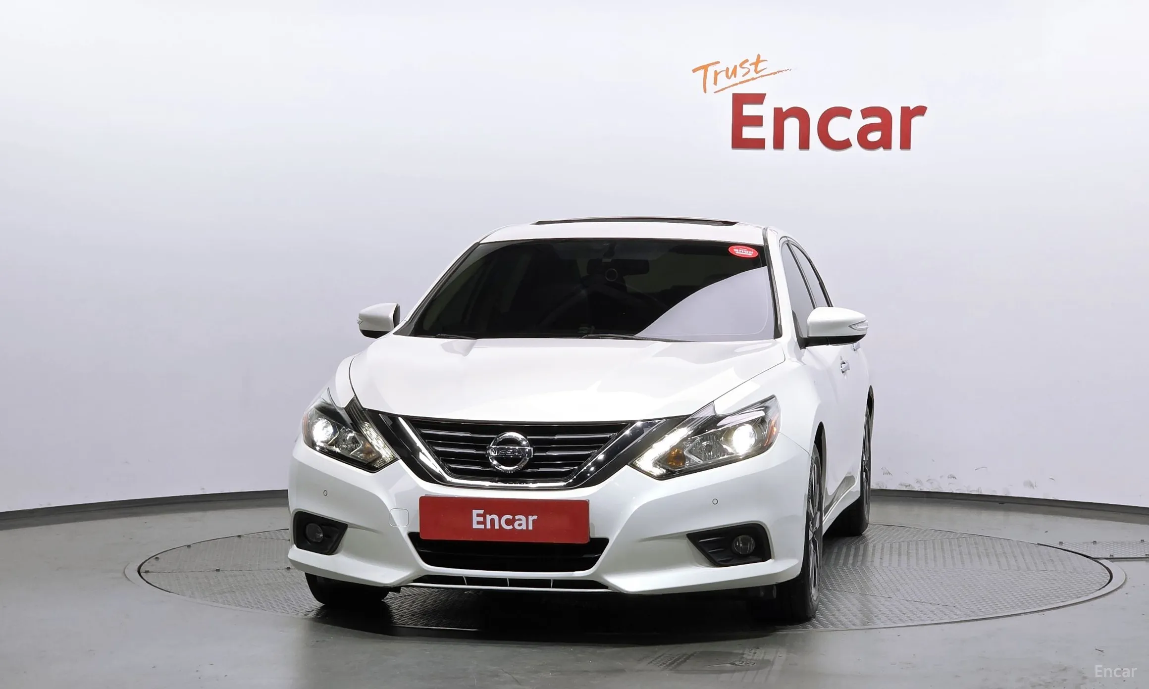 Nissan Altima превью 3