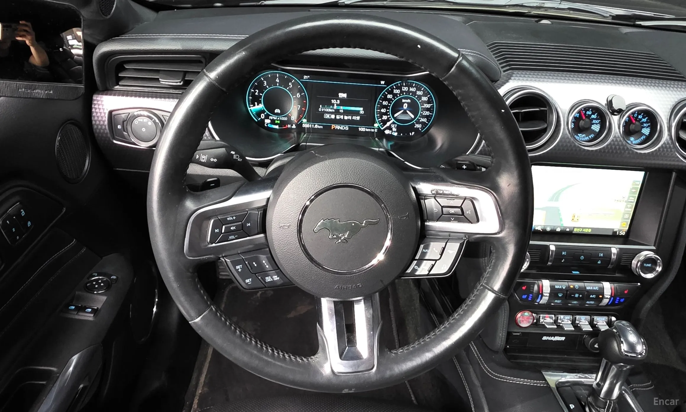 Ford Mustang превью 13