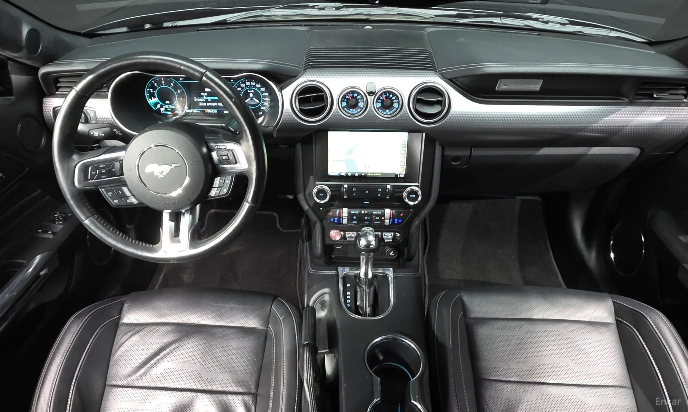 Ford Mustang превью 7