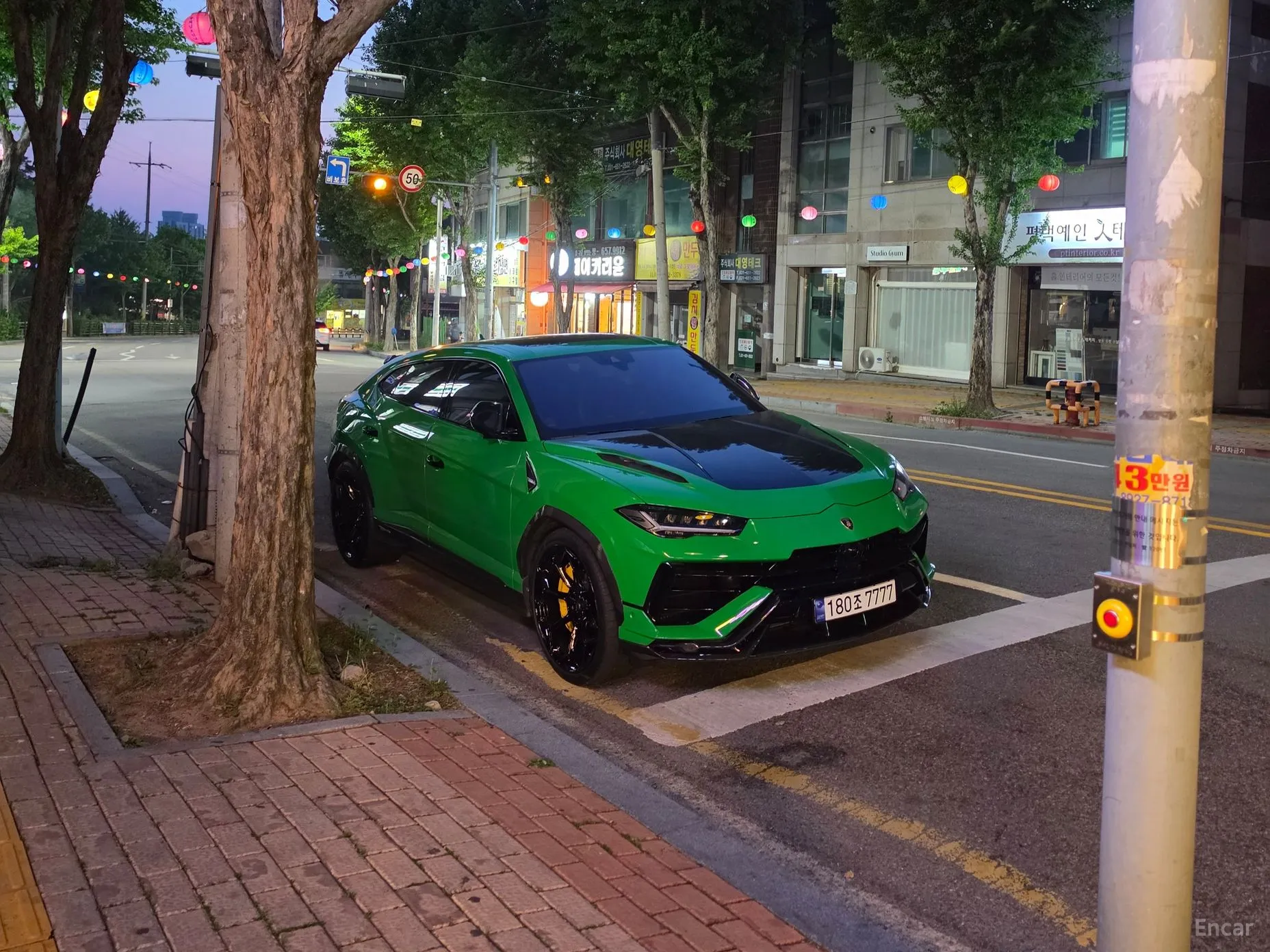 Lamborghini Urus превью 2