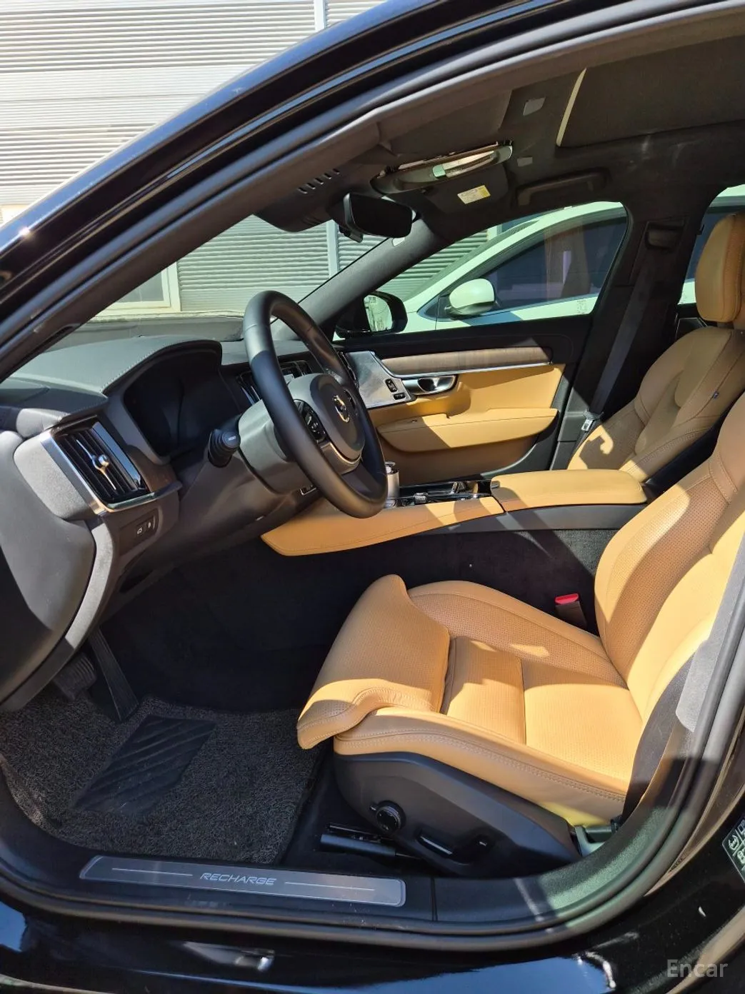 Volvo S90 превью 10