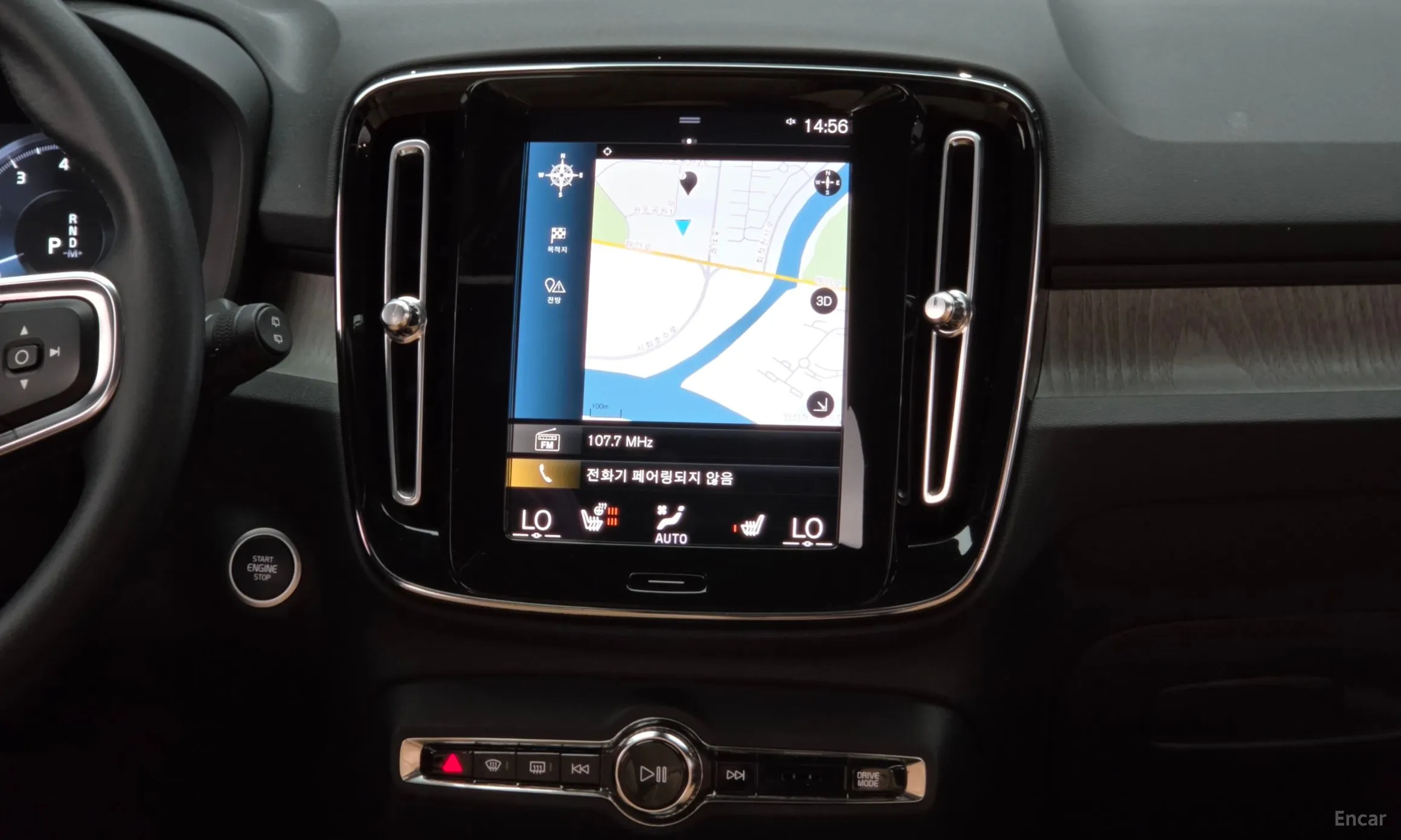 Volvo XC40 превью 14