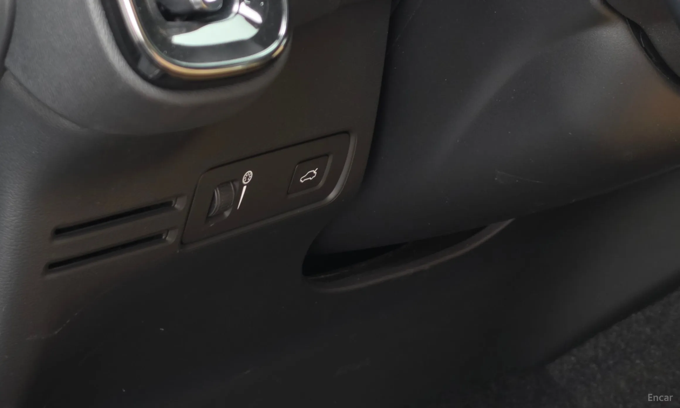 Volvo XC40 превью 18