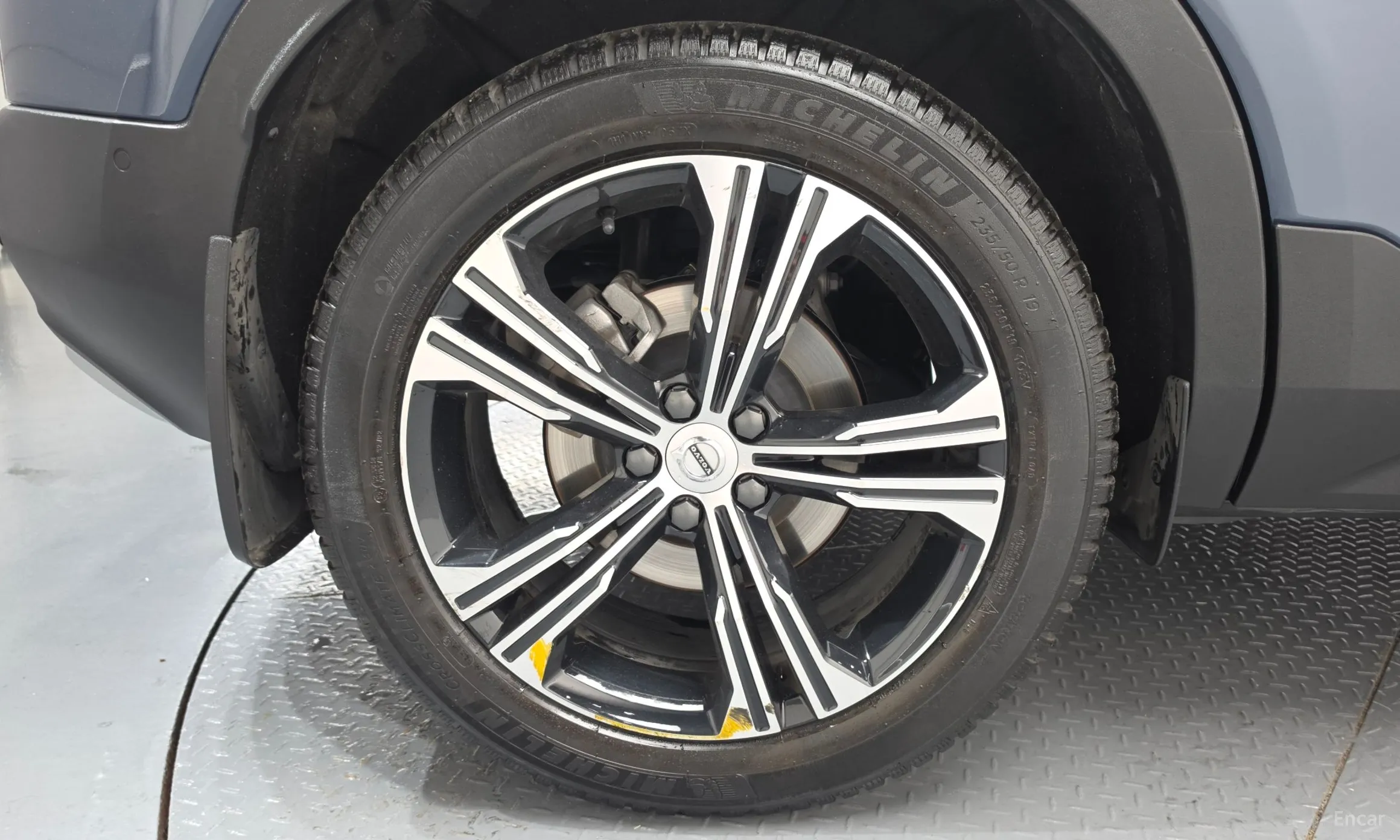 Volvo XC40 превью 5