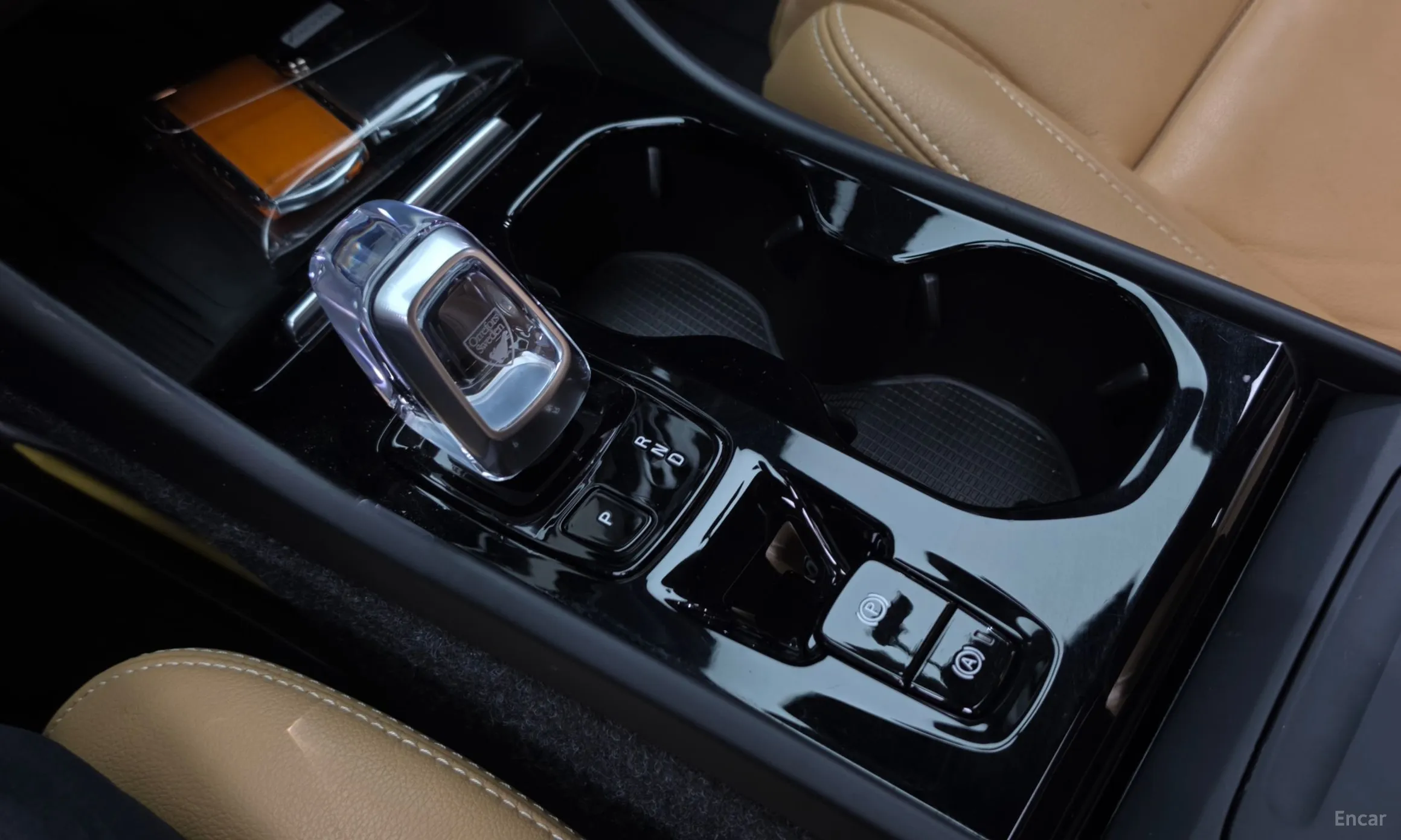 Volvo XC40 превью 9