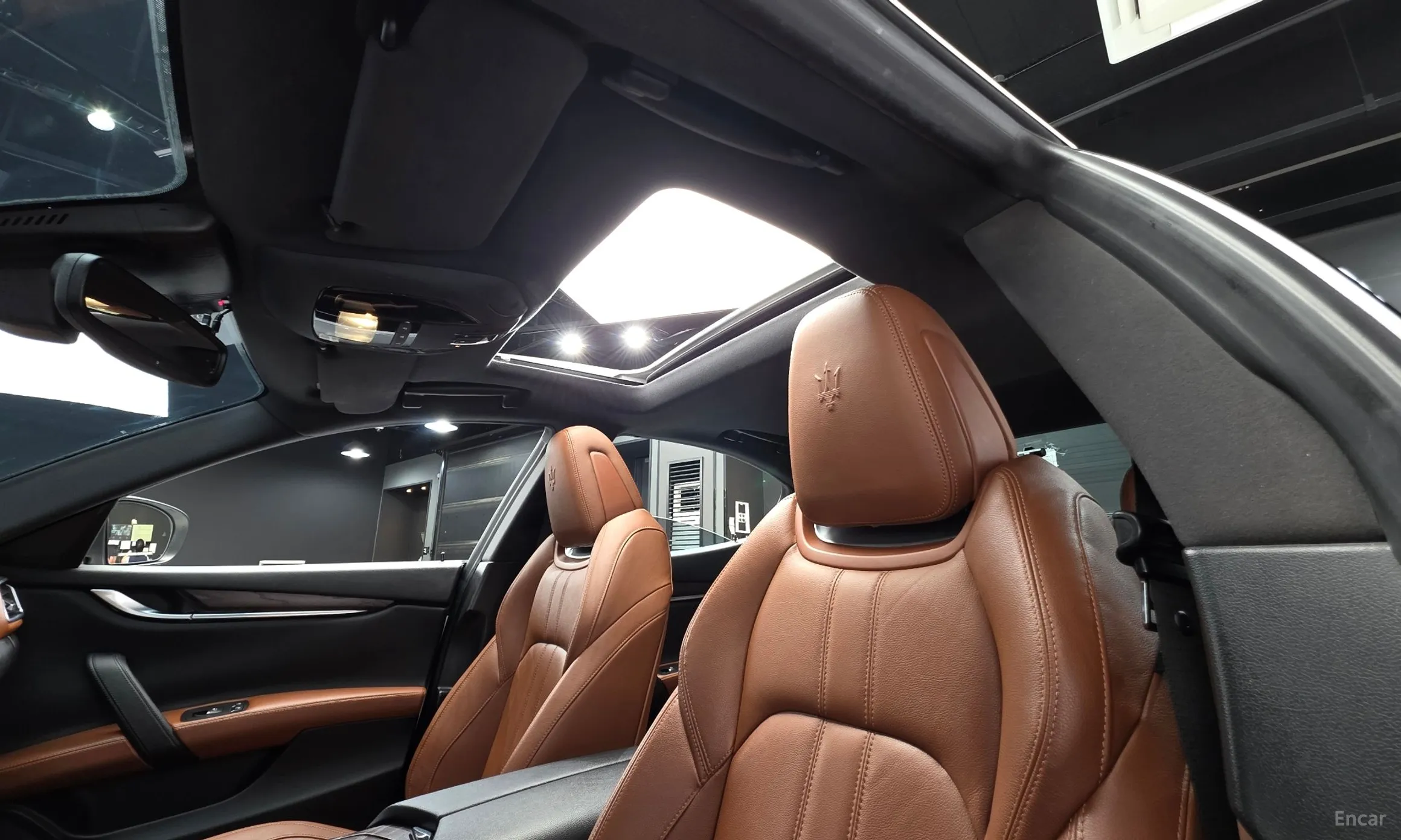 Maserati Ghibli превью 17