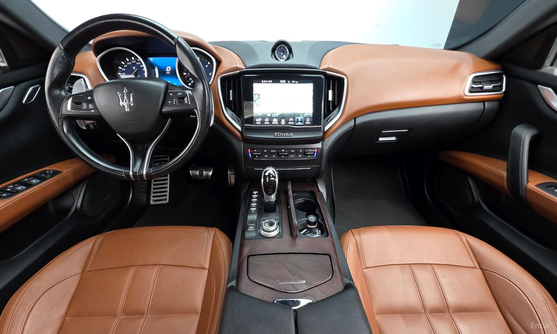 Maserati Ghibli превью 7