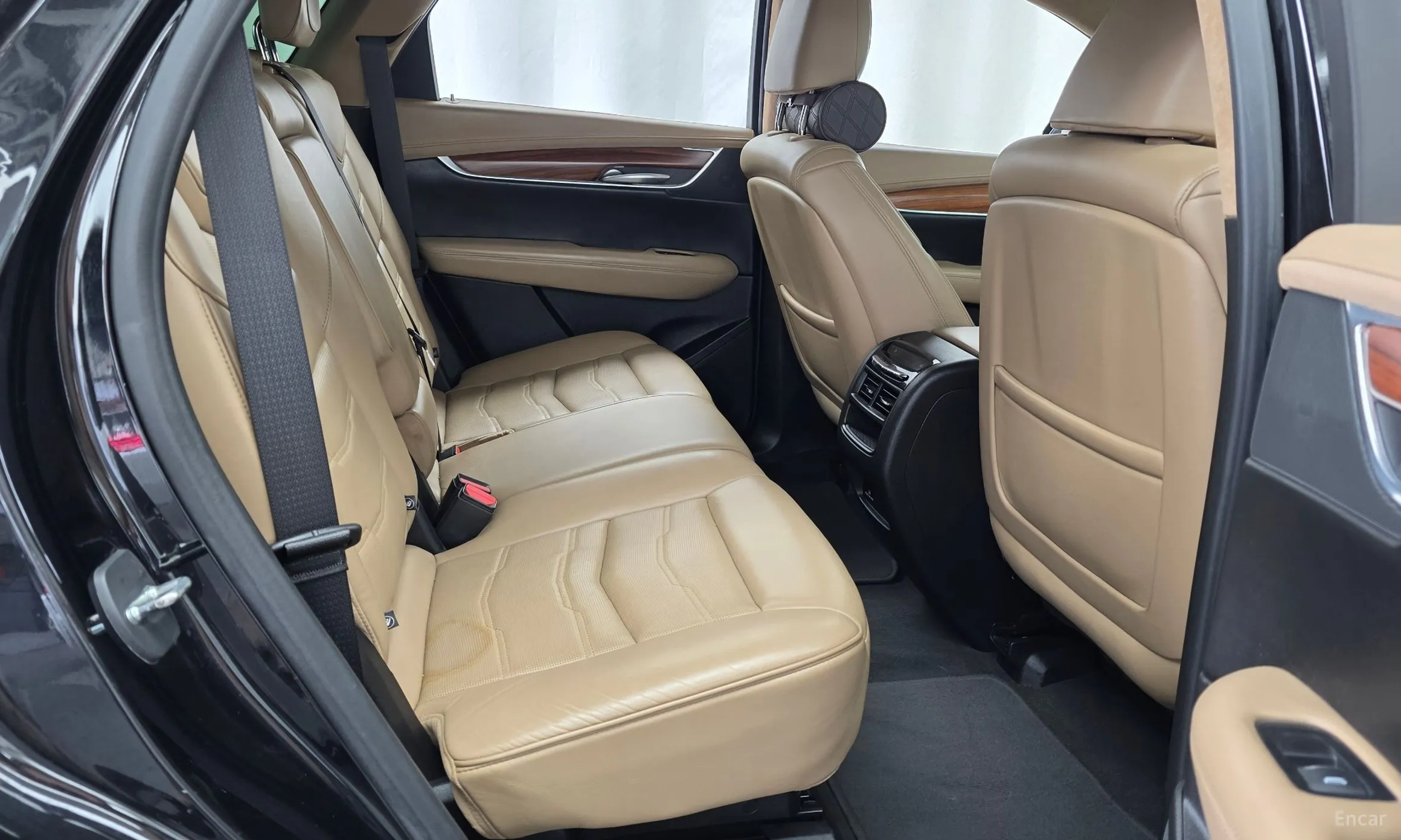 Cadillac XT5 превью 11