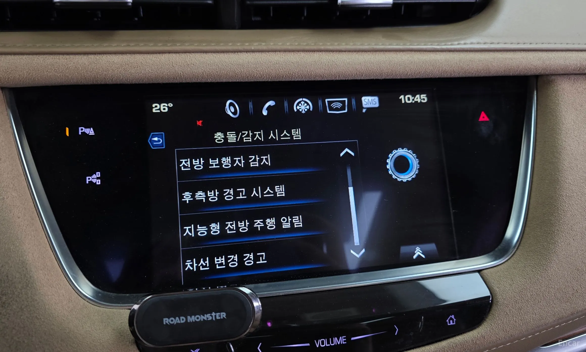 Cadillac XT5 превью 16