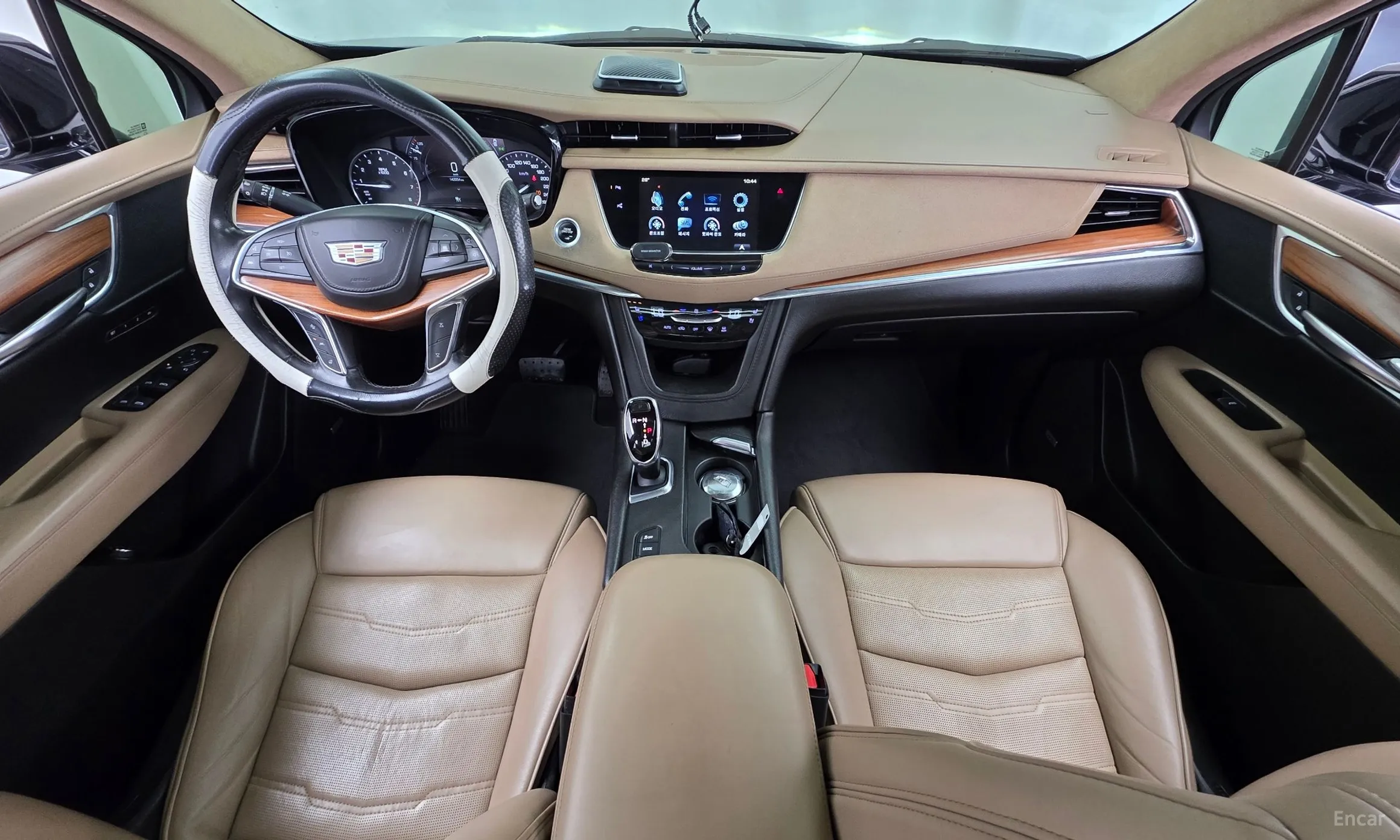 Cadillac XT5 превью 7