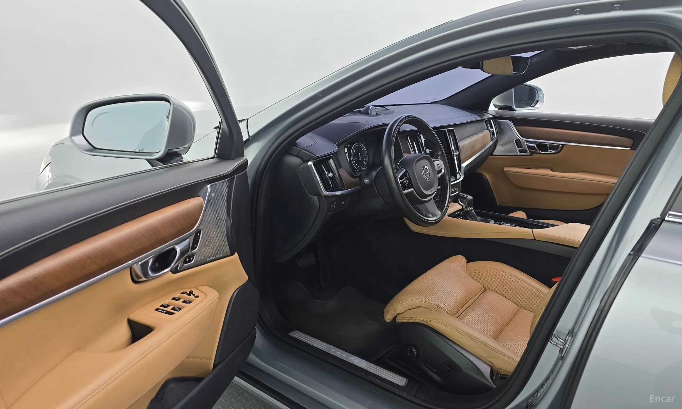 Volvo S90 превью 10