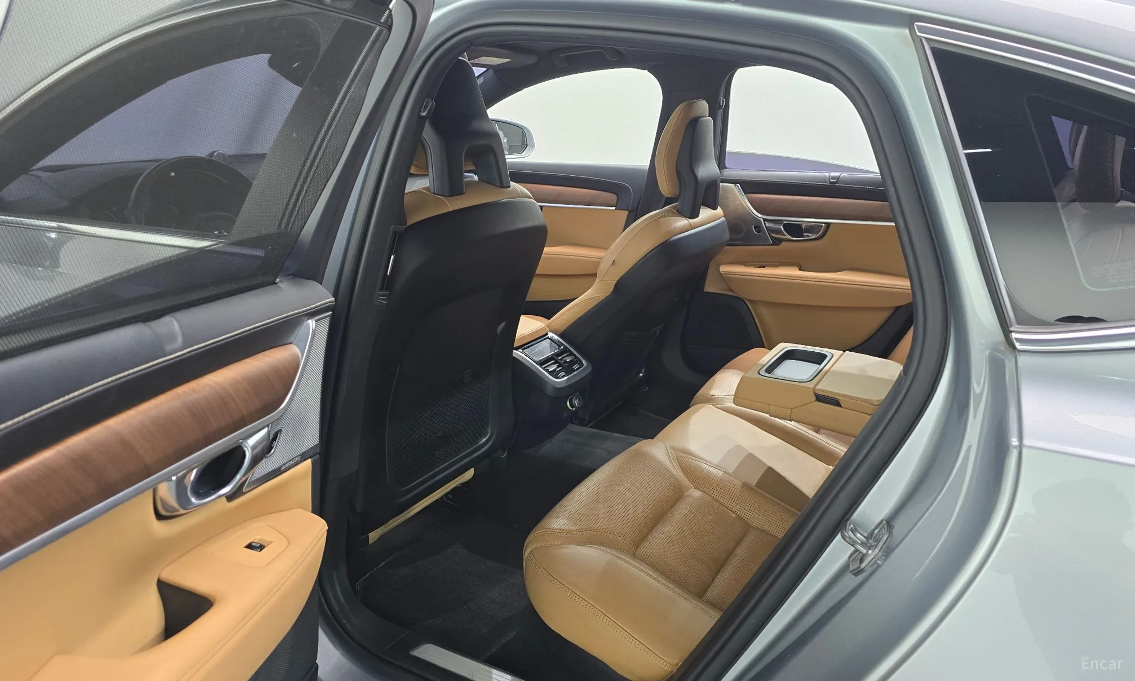 Volvo S90 превью 12