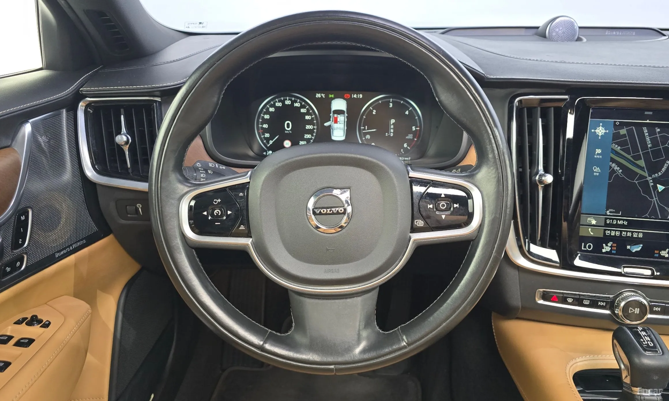 Volvo S90 превью 15
