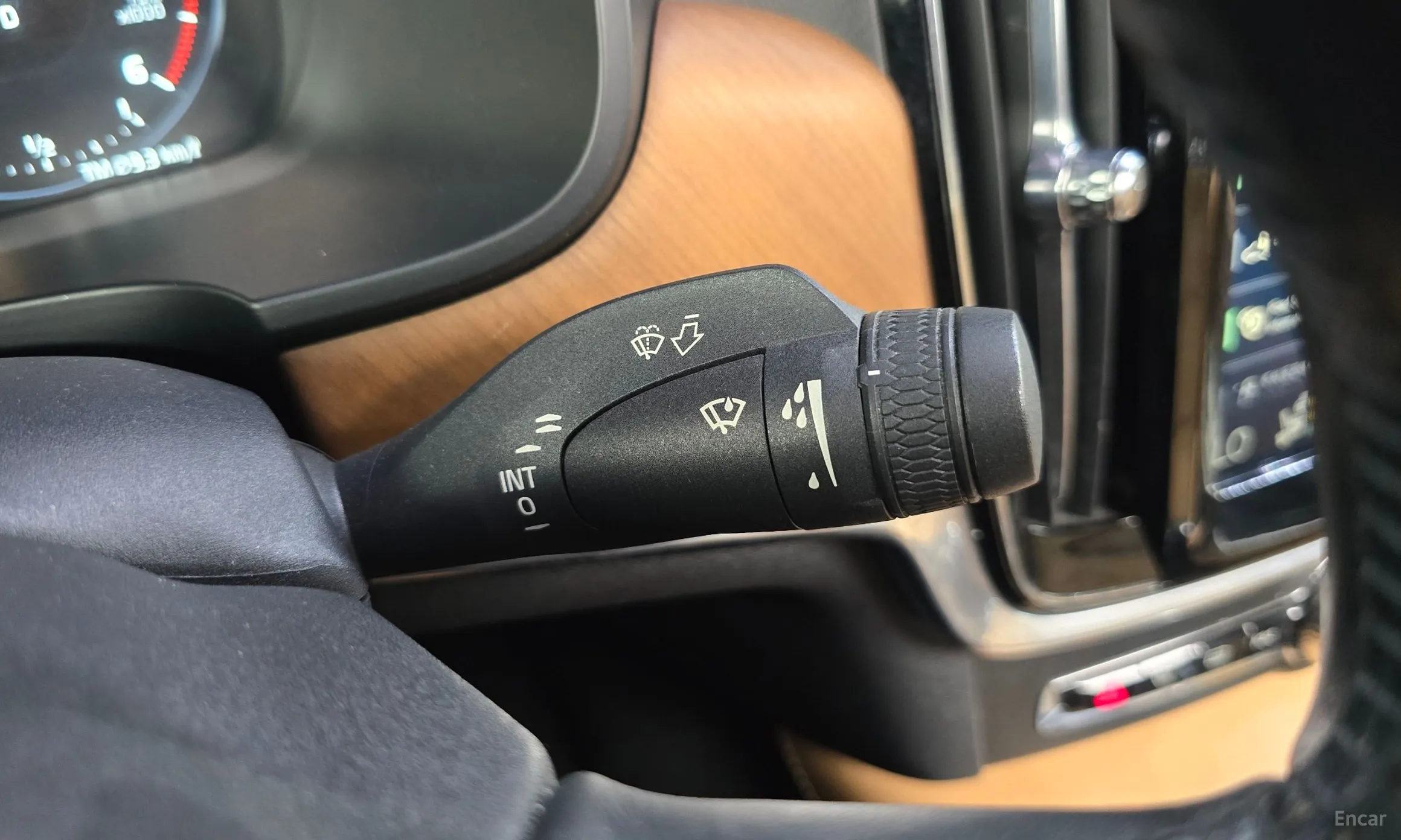 Volvo S90 превью 20