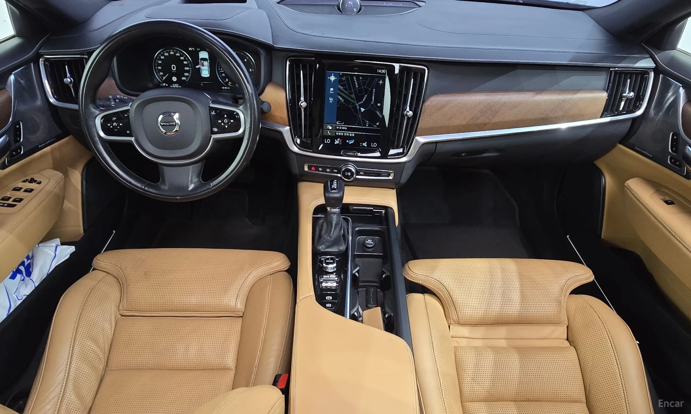 Volvo S90 превью 7