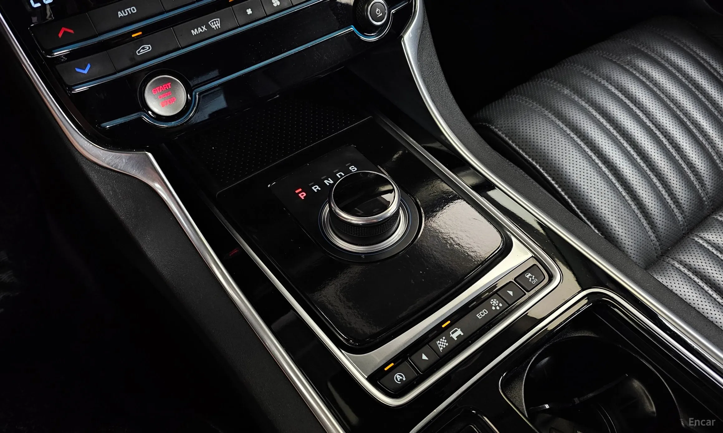 Jaguar XF (x260) превью 9