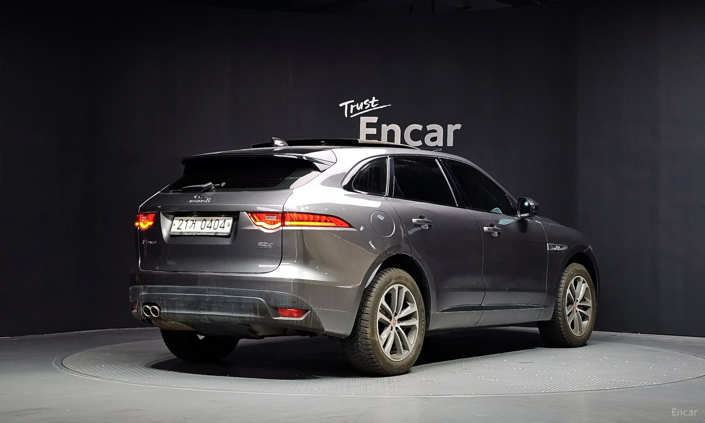 Jaguar F-PACE