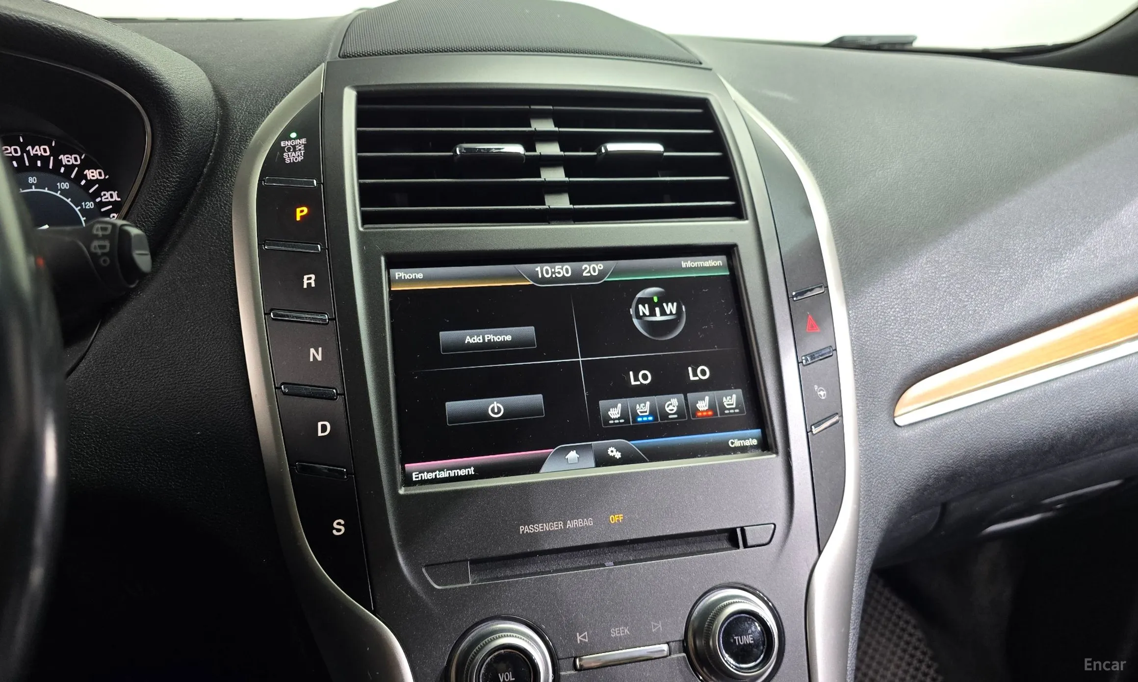 Lincoln MKC превью 12