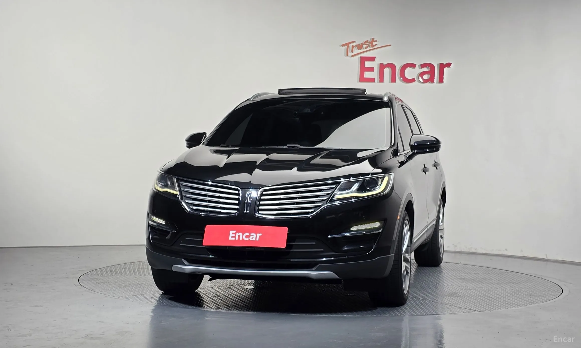Lincoln MKC превью 3
