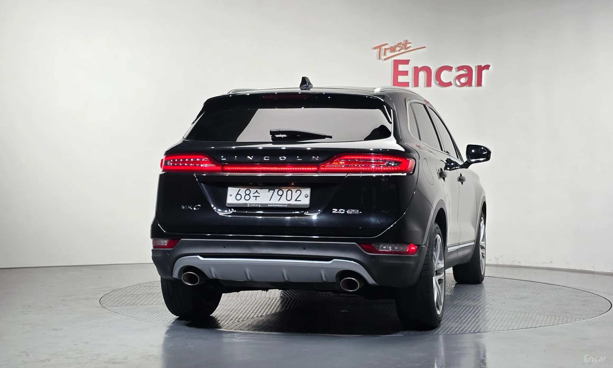 Lincoln MKC превью 4
