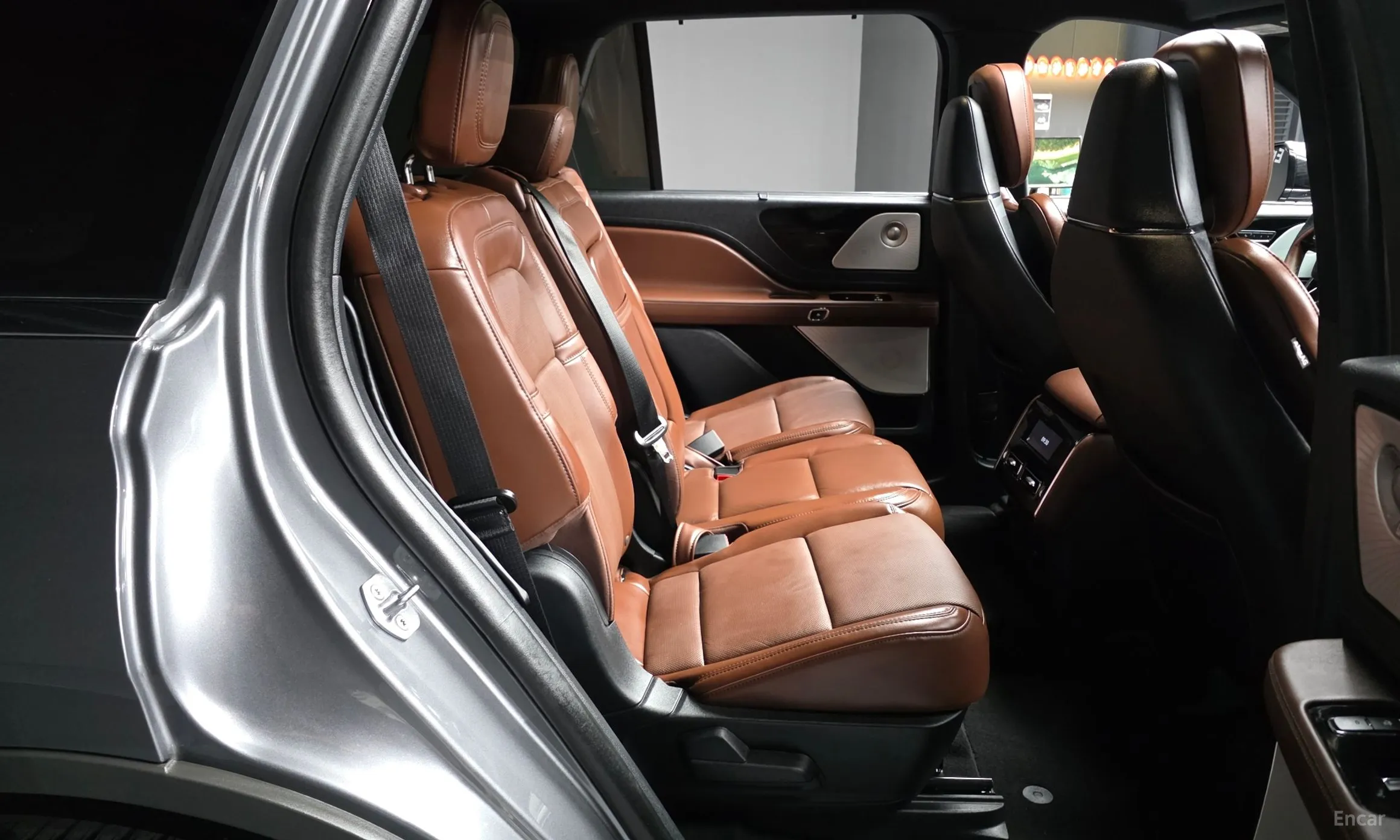 Lincoln Aviator 2nd Generation превью 12