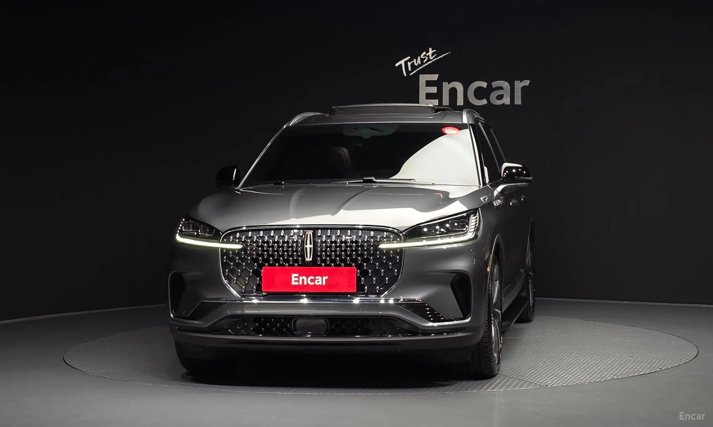 Lincoln Aviator 2nd Generation превью 3