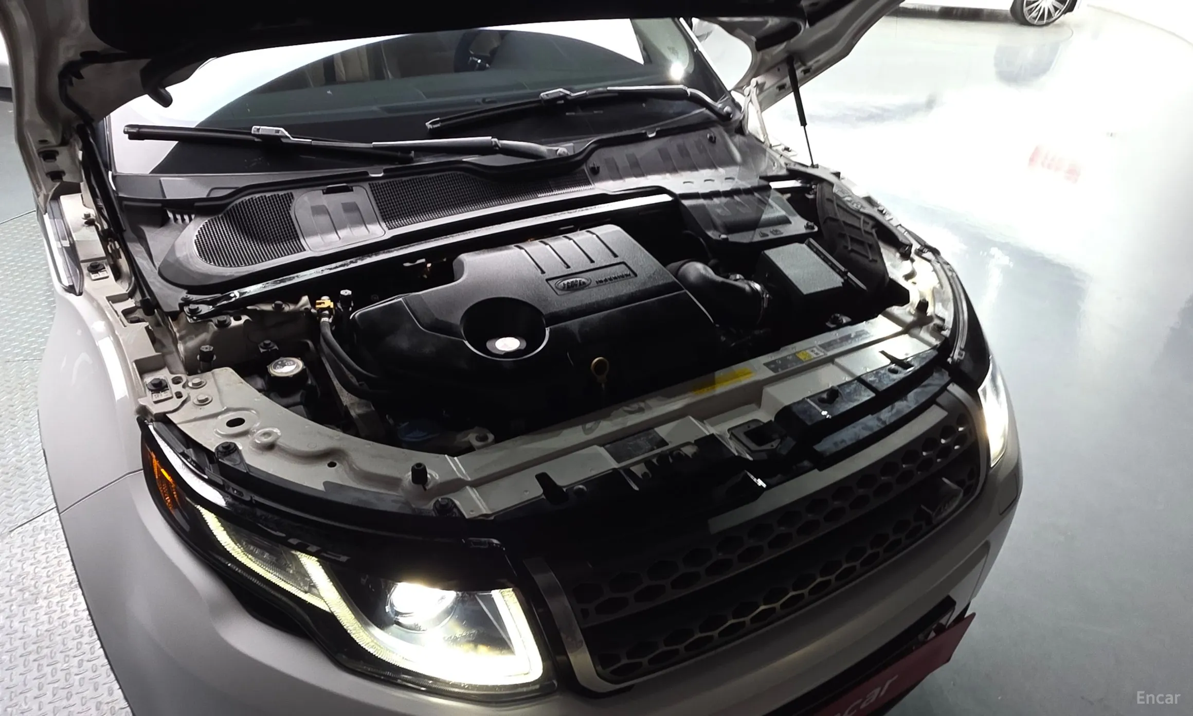 Land Rover Range Rover Evoque превью 6