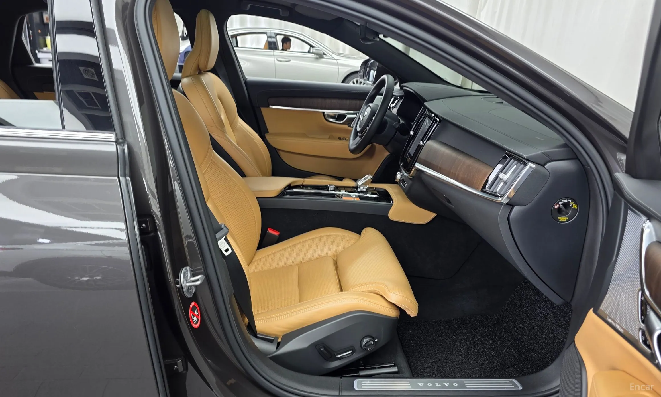 Volvo S90 превью 11