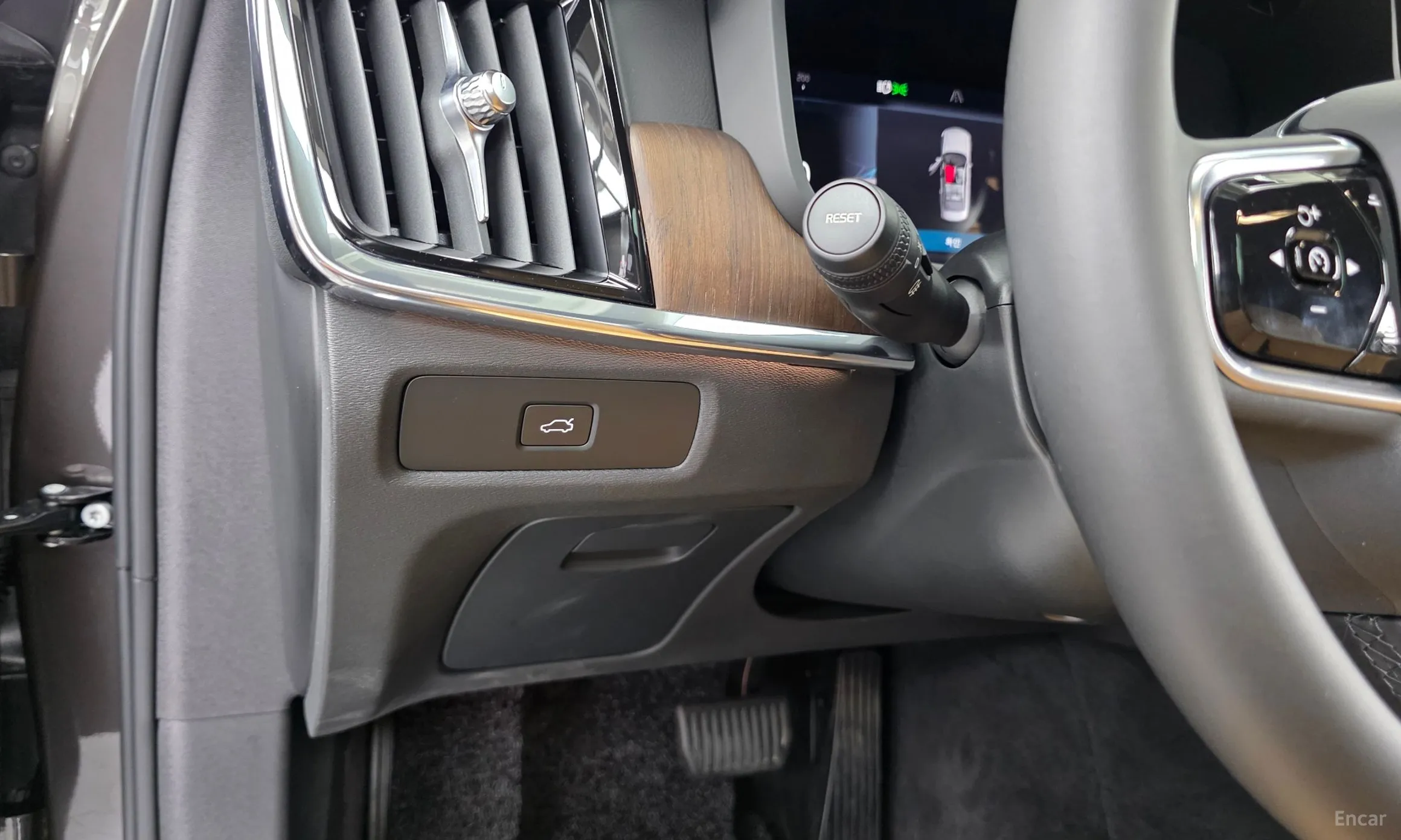 Volvo S90 превью 16