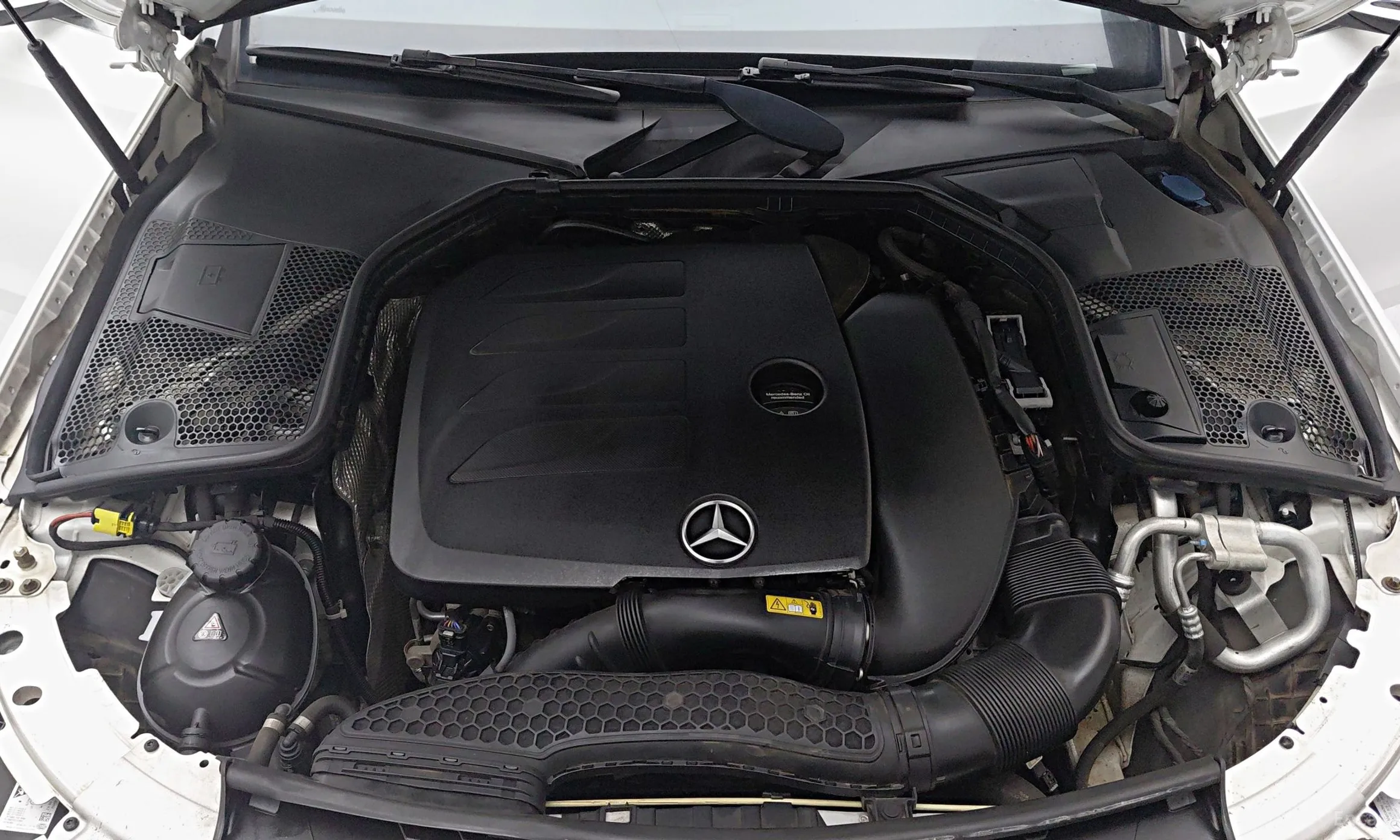 Mercedes Benz C-Class W205 превью 8