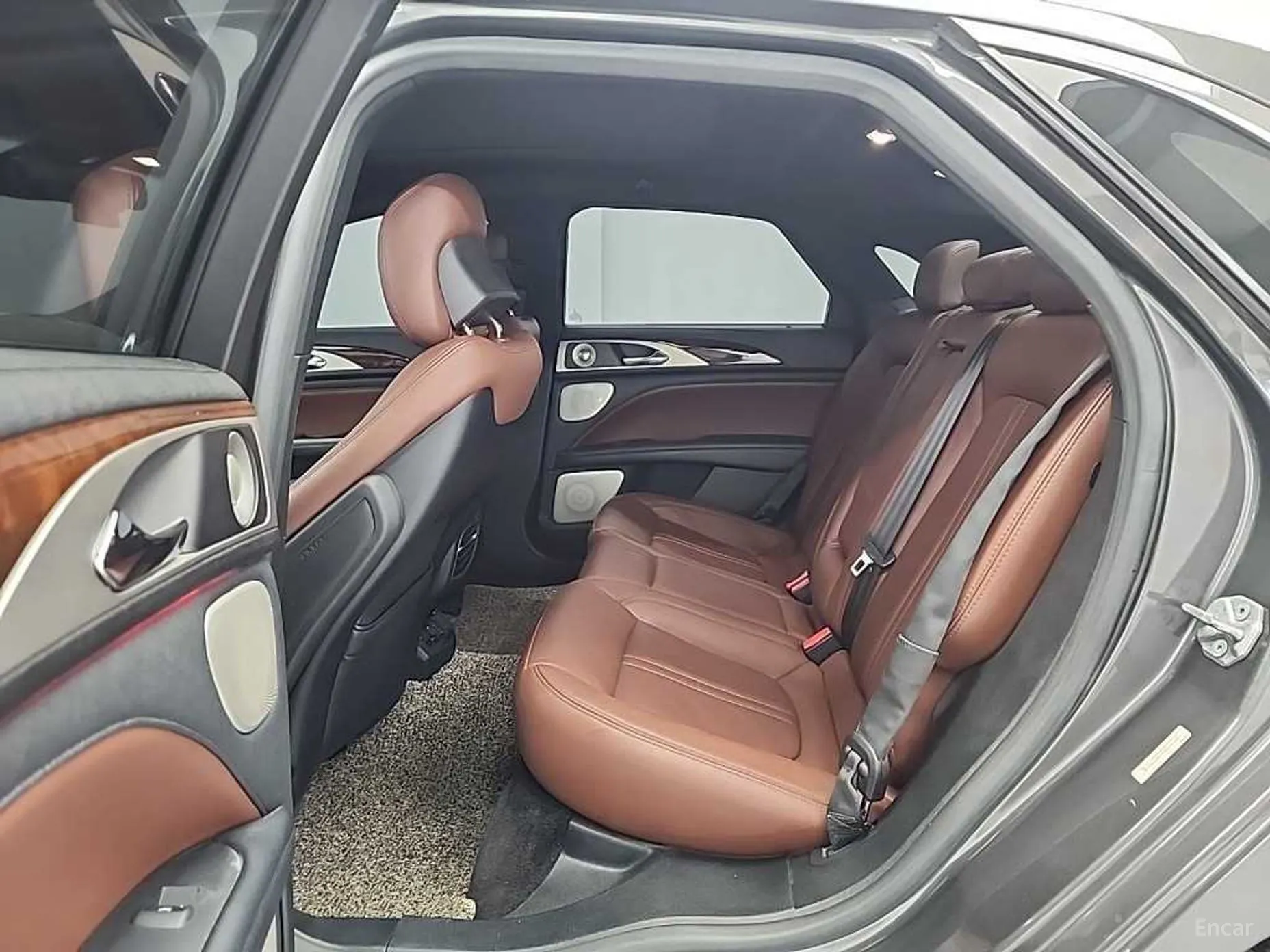 Lincoln New MKZ превью 12