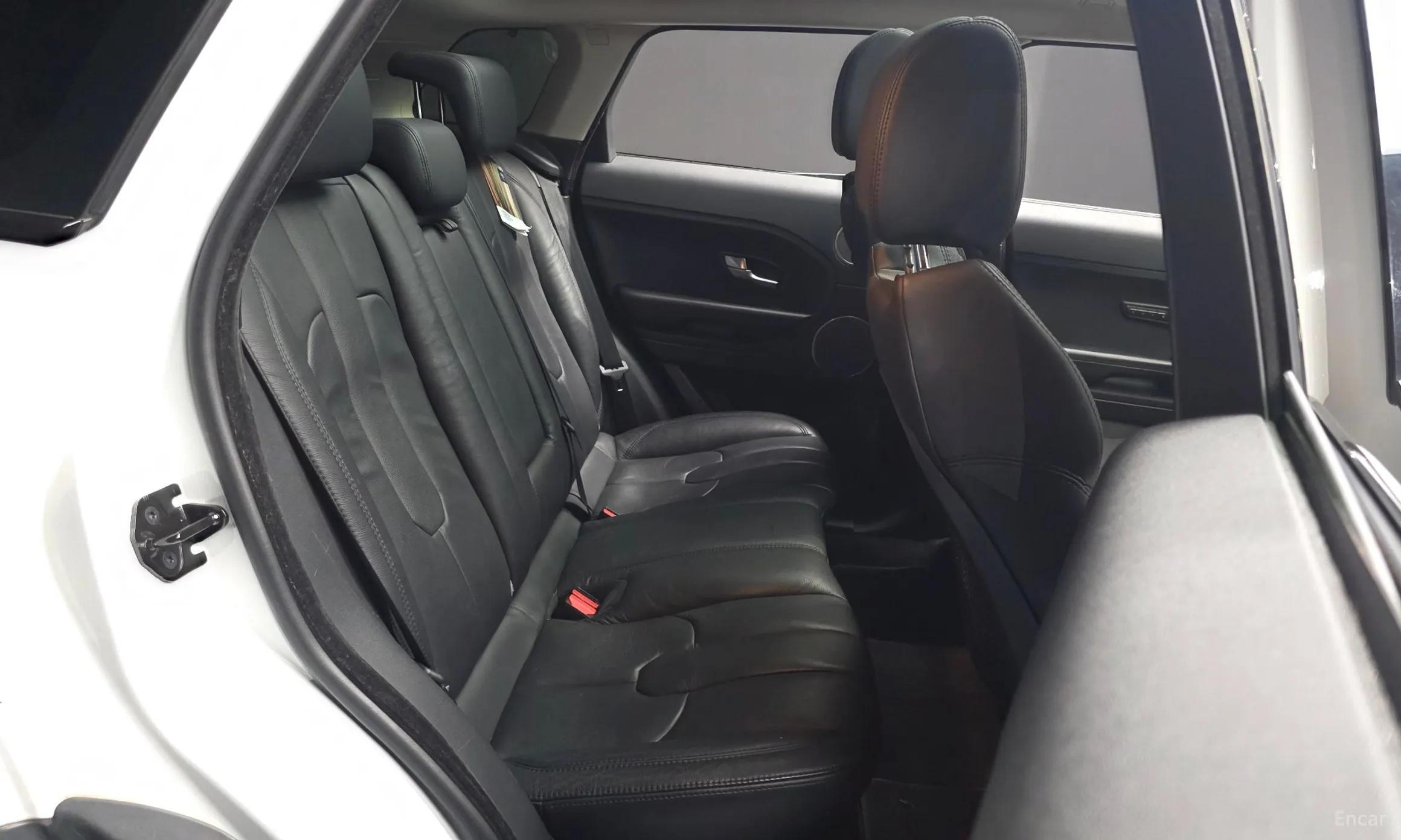 Land Rover Range Rover Evoque превью 11