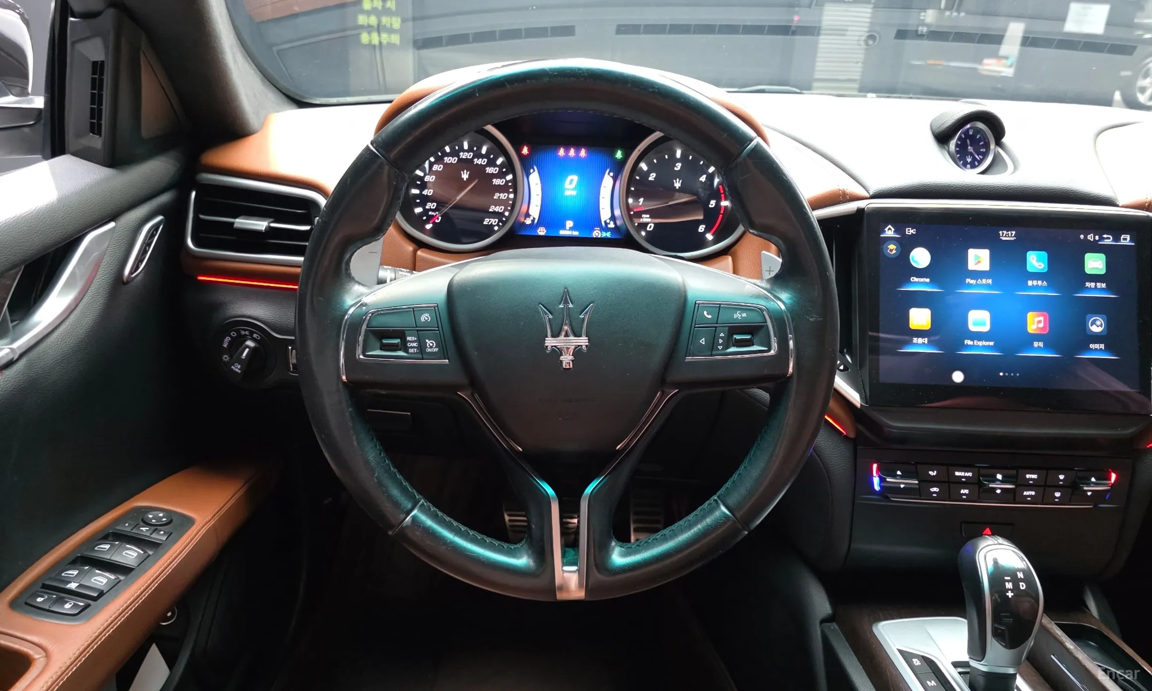 Maserati Ghibli превью 13
