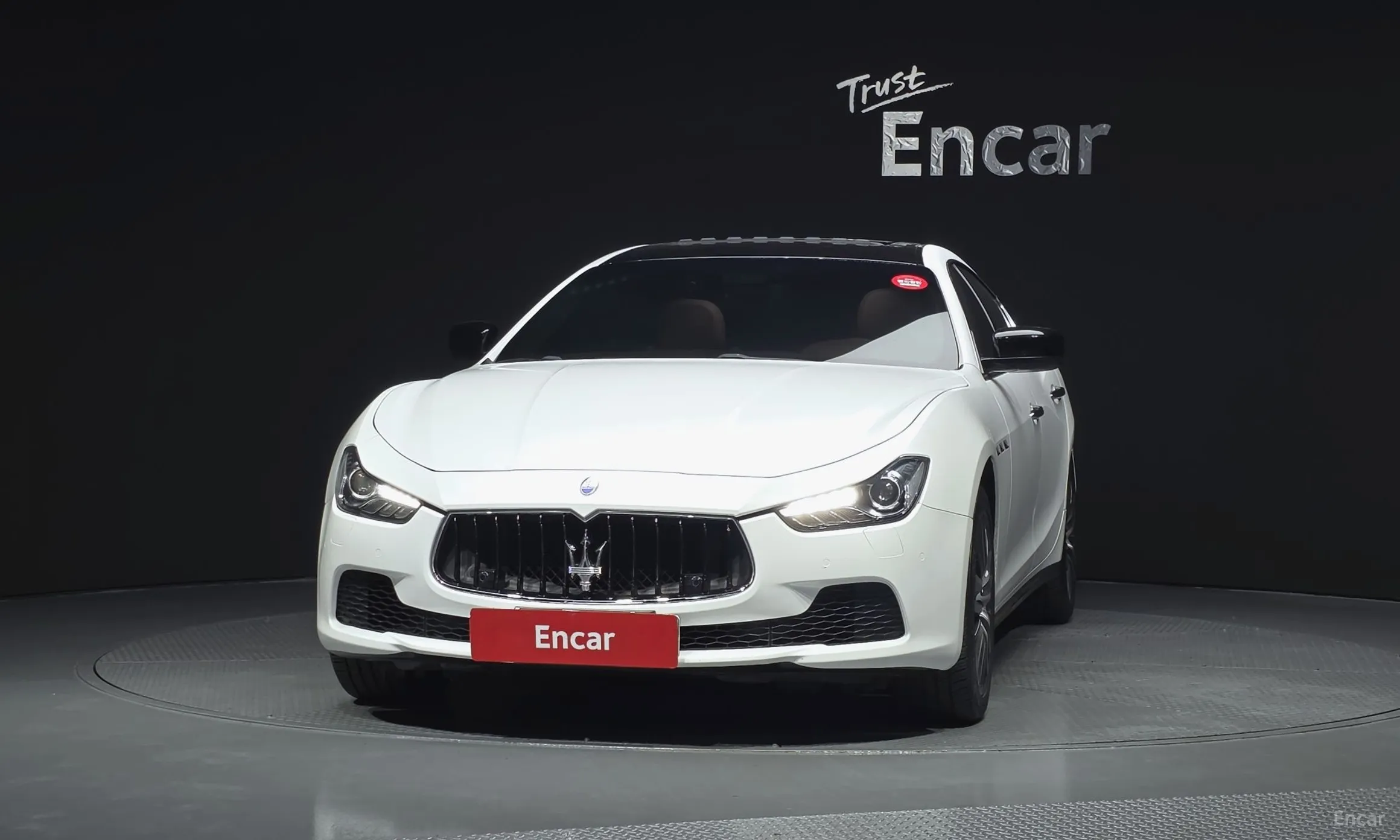 Maserati Ghibli превью 3