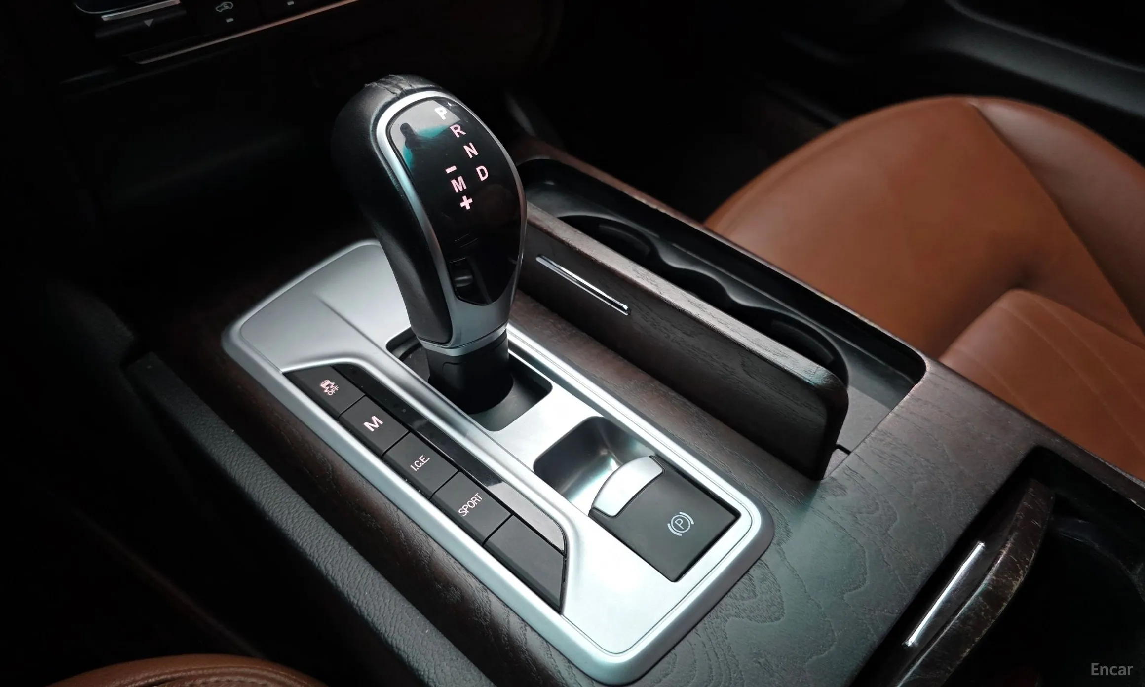 Maserati Ghibli превью 9
