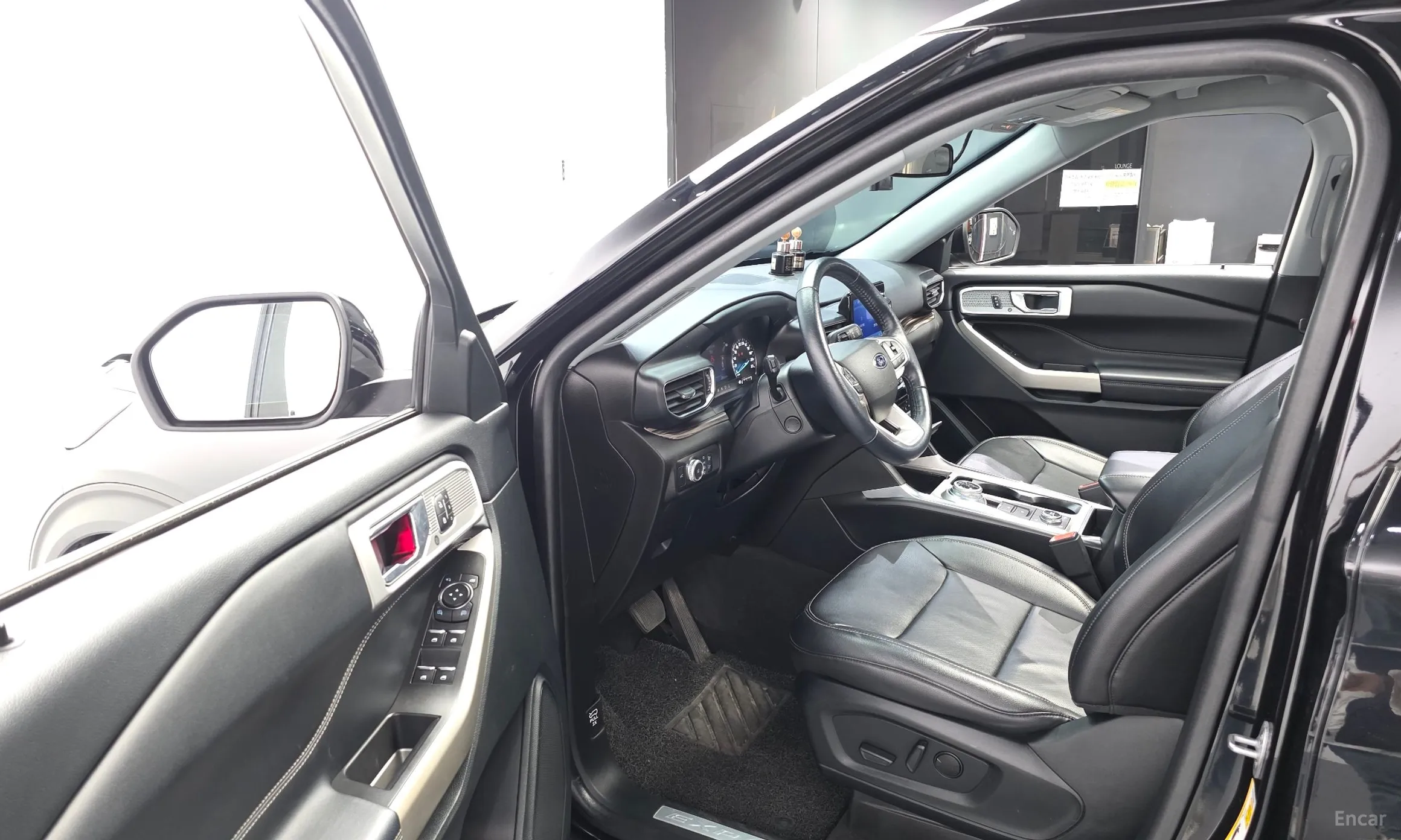 Ford Explorer 6th Generation превью 10