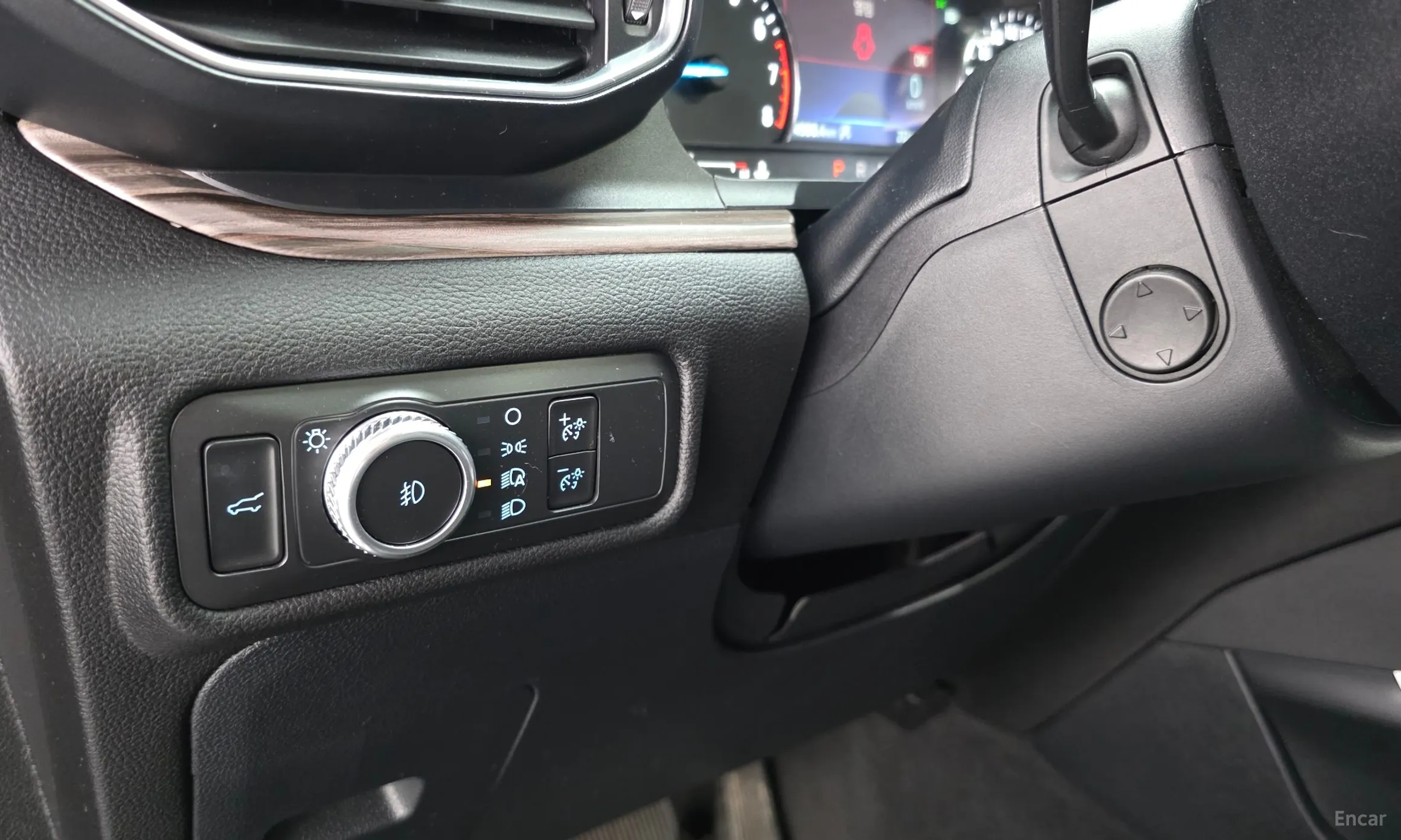 Ford Explorer 6th Generation превью 16
