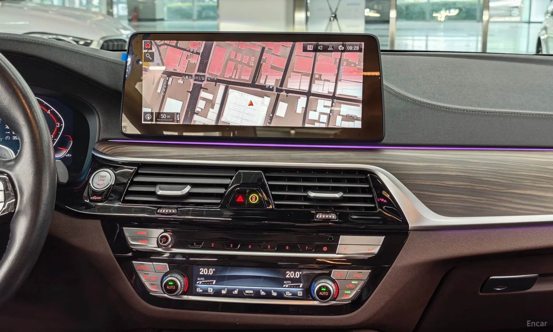 BMW 5 Series (G30) превью 14
