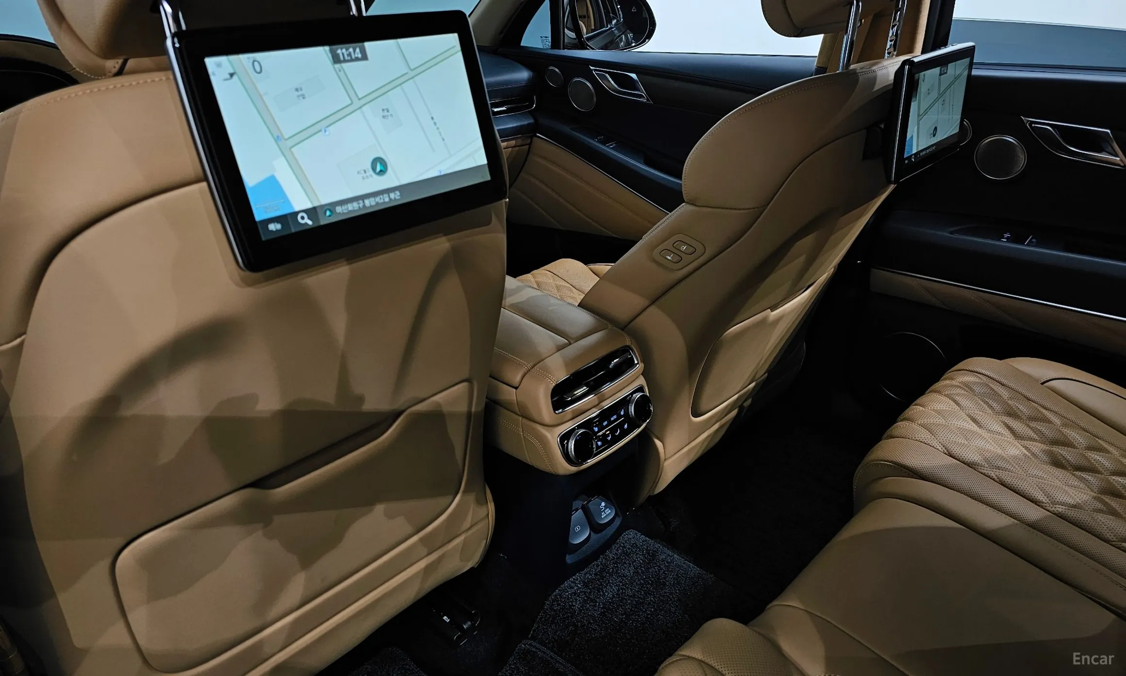 Genesis GV80 превью 18