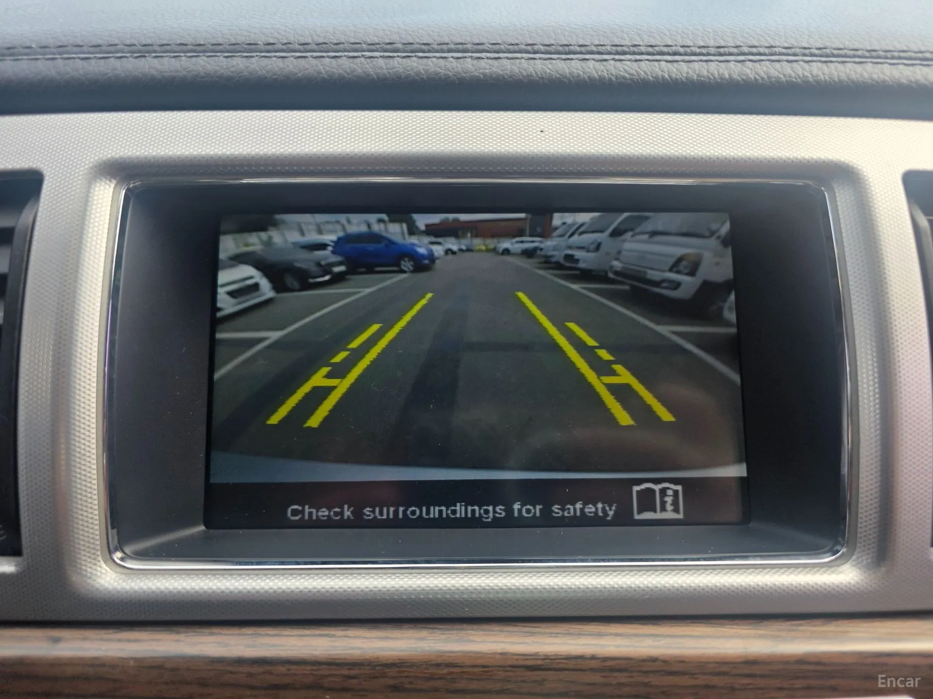 Jaguar New XF превью 14