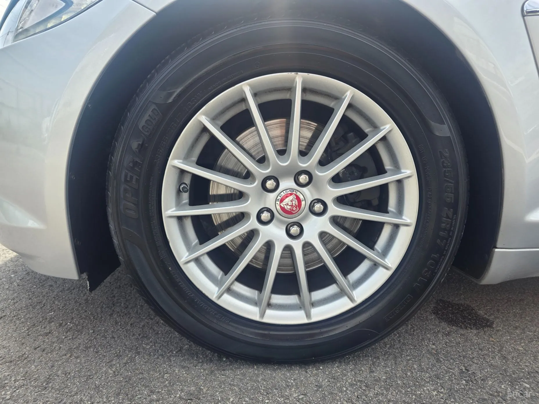 Jaguar New XF превью 7