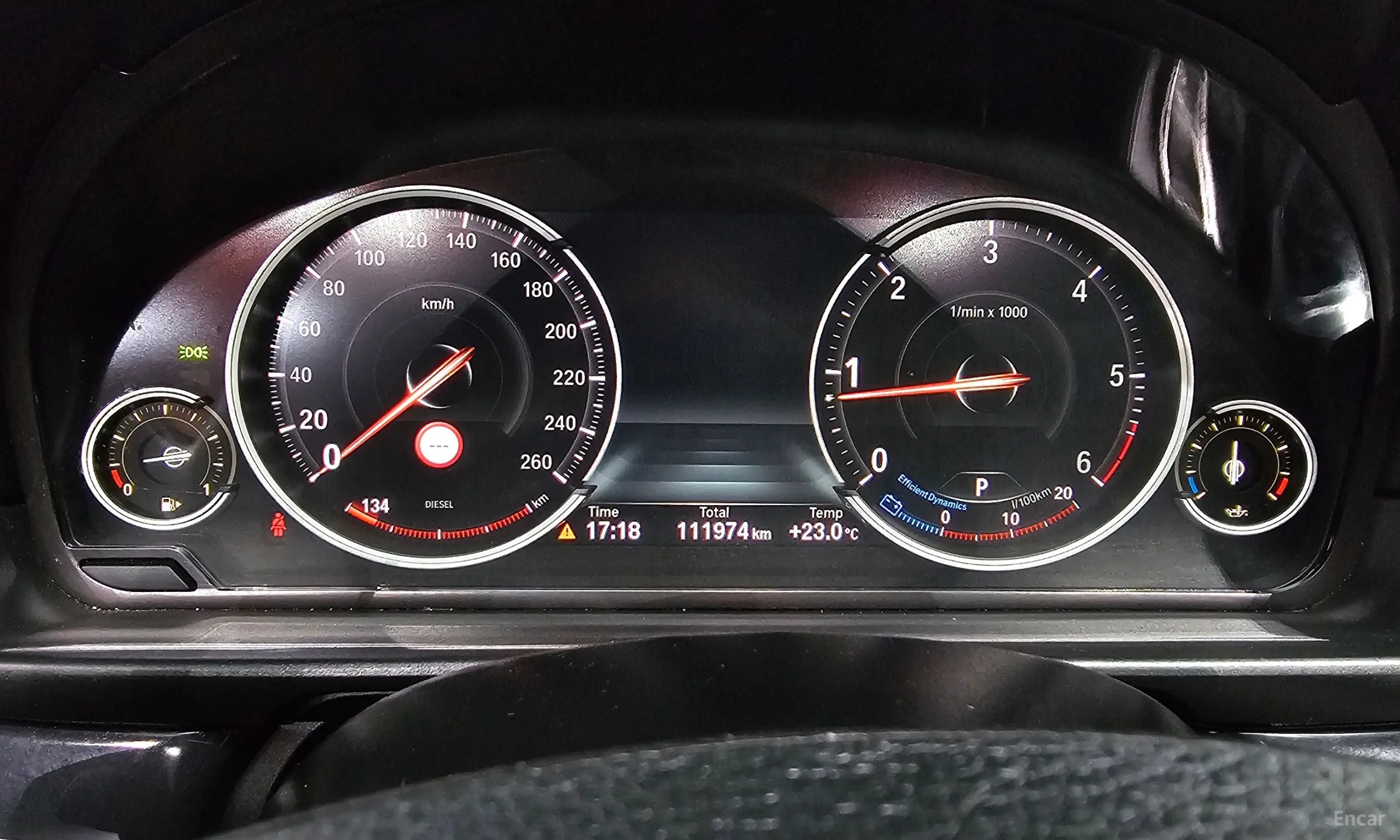 BMW 5 Series (F10) превью 8