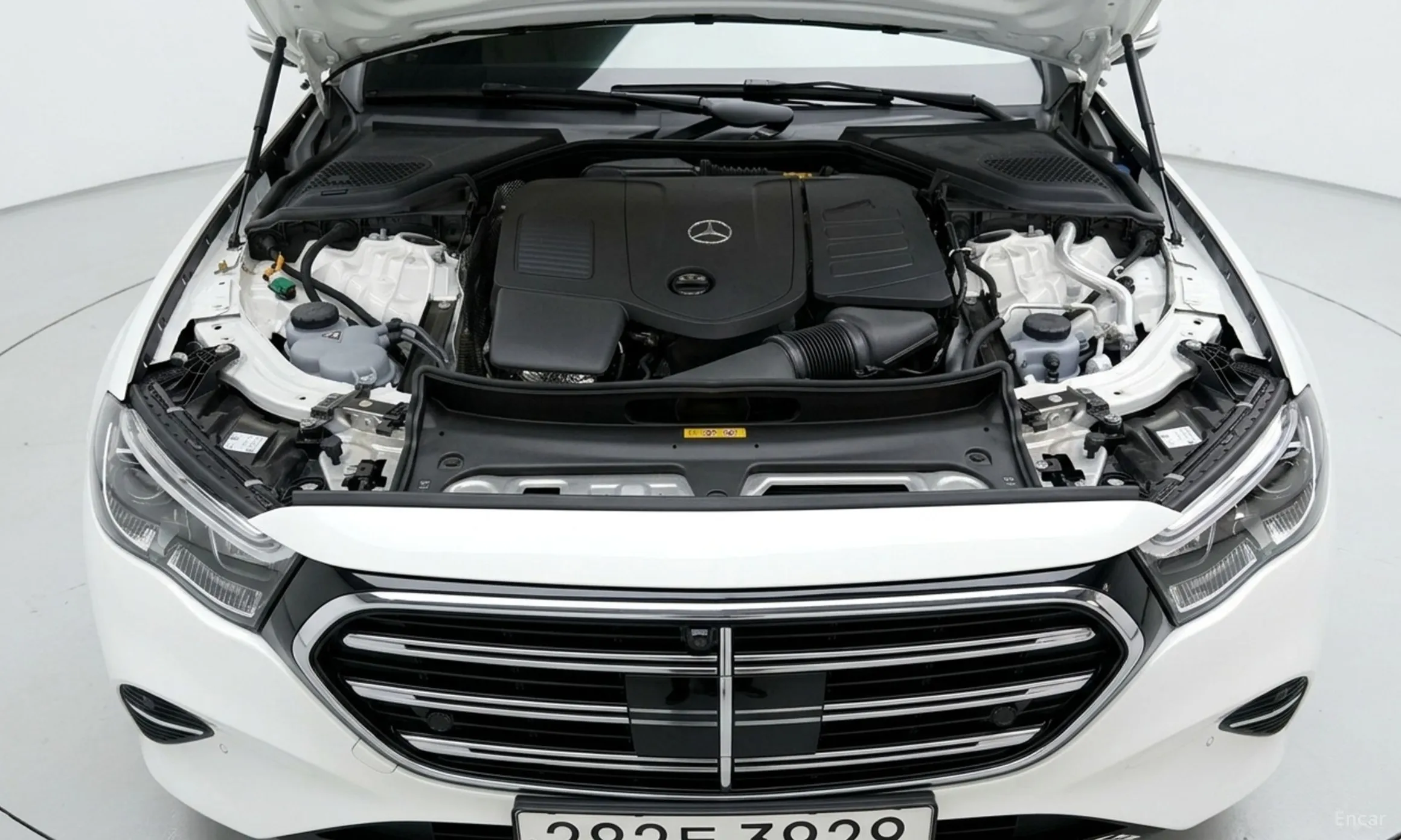 Mercedes Benz E-Class W214 превью 6