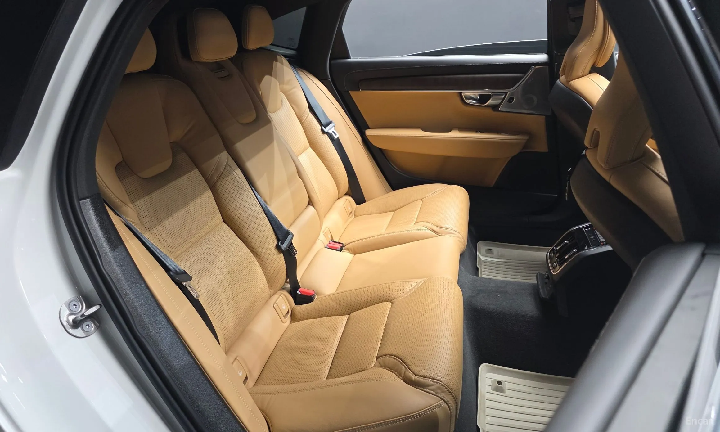 Volvo S90 превью 11