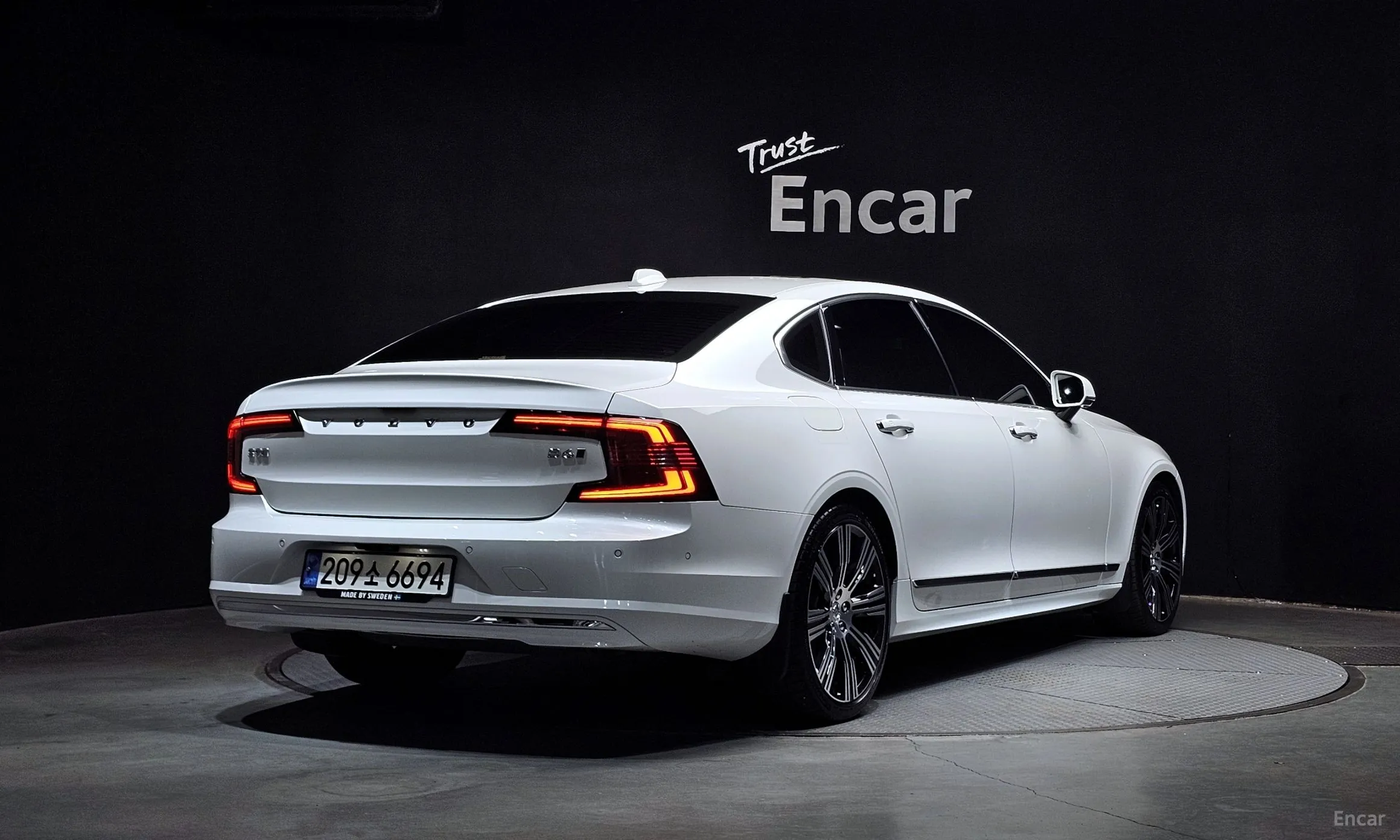Volvo S90