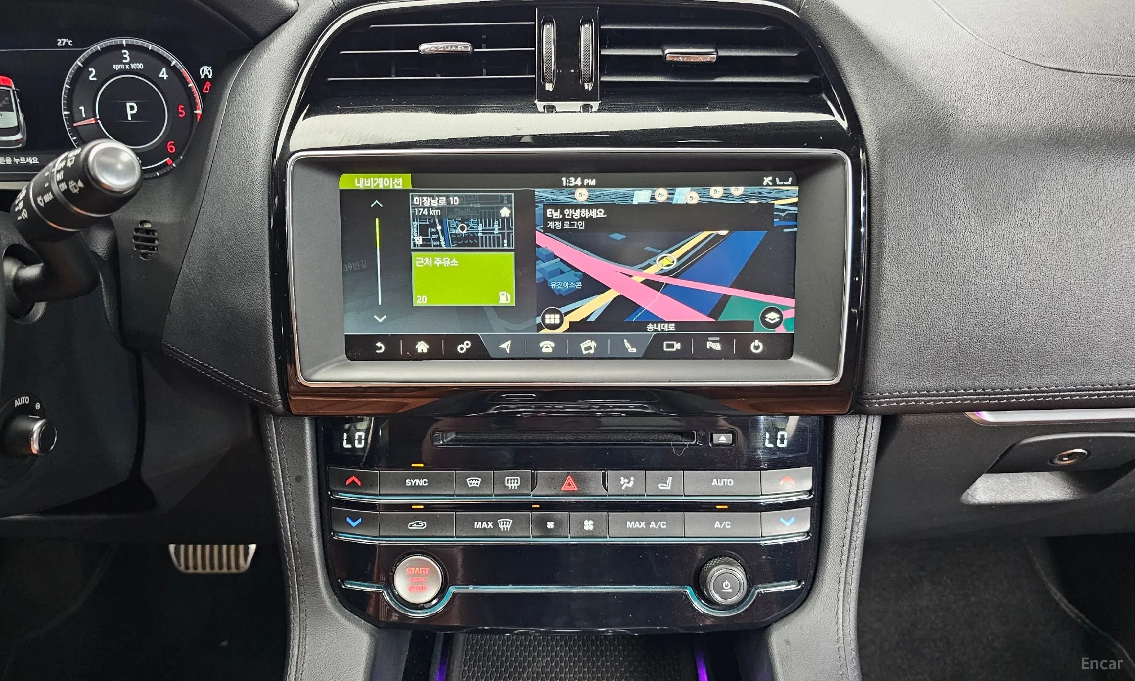 Jaguar F-PACE превью 14