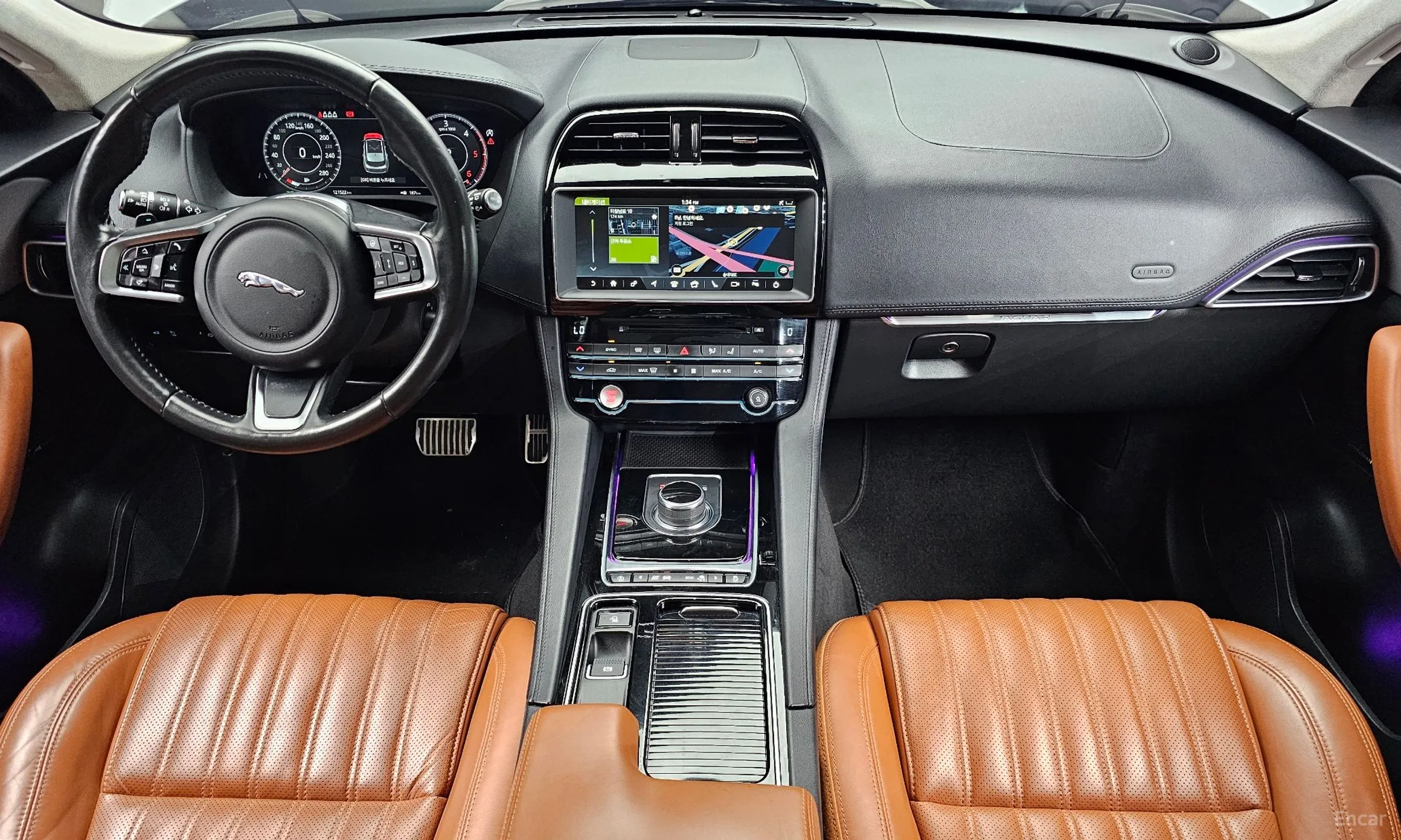 Jaguar F-PACE превью 7