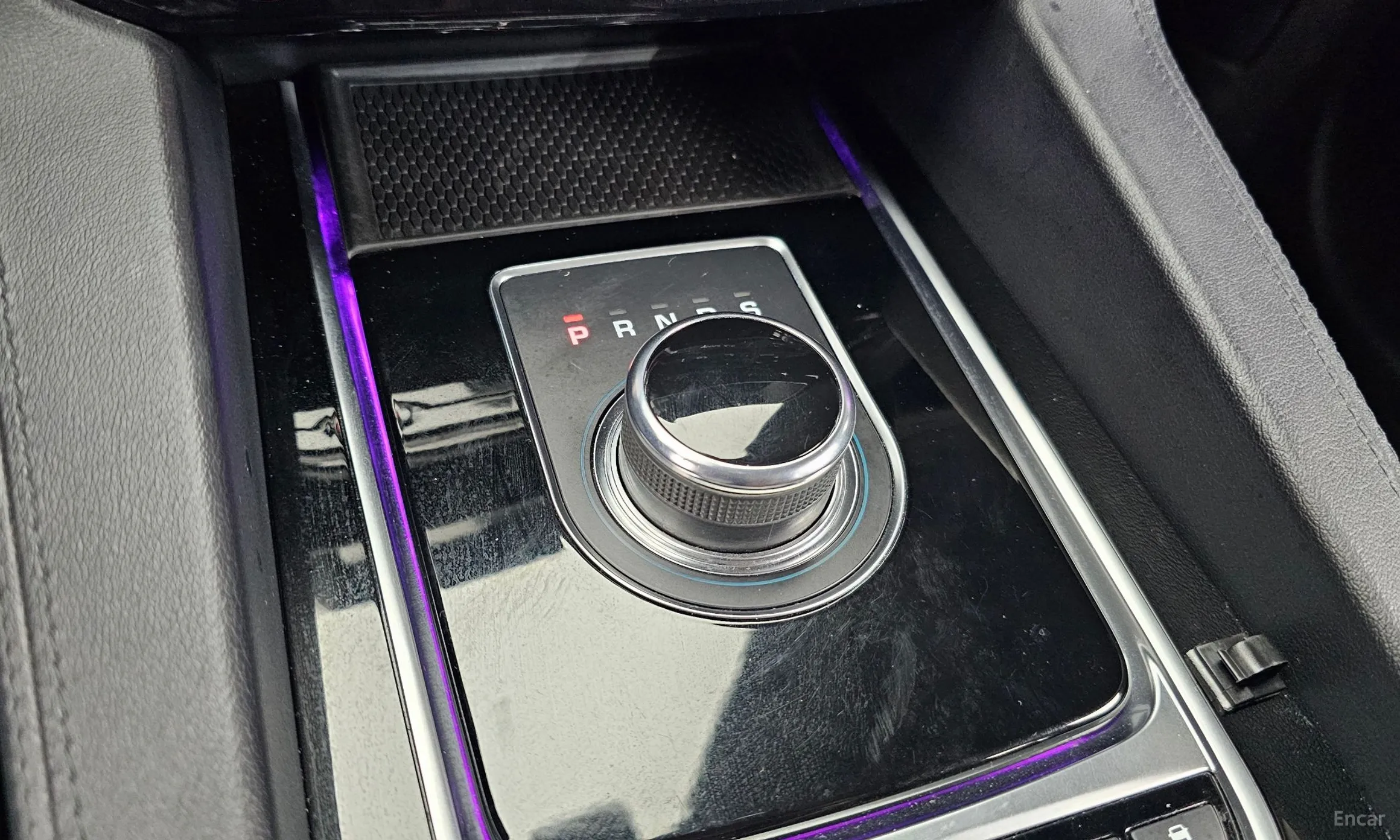 Jaguar F-PACE превью 9