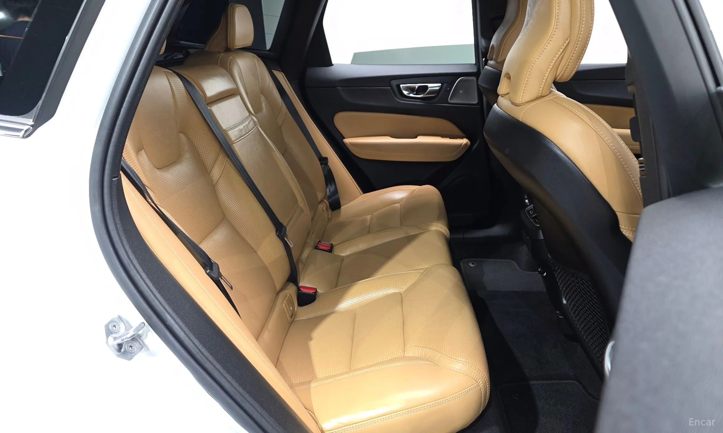 Volvo XC60 Gen 2 превью 12