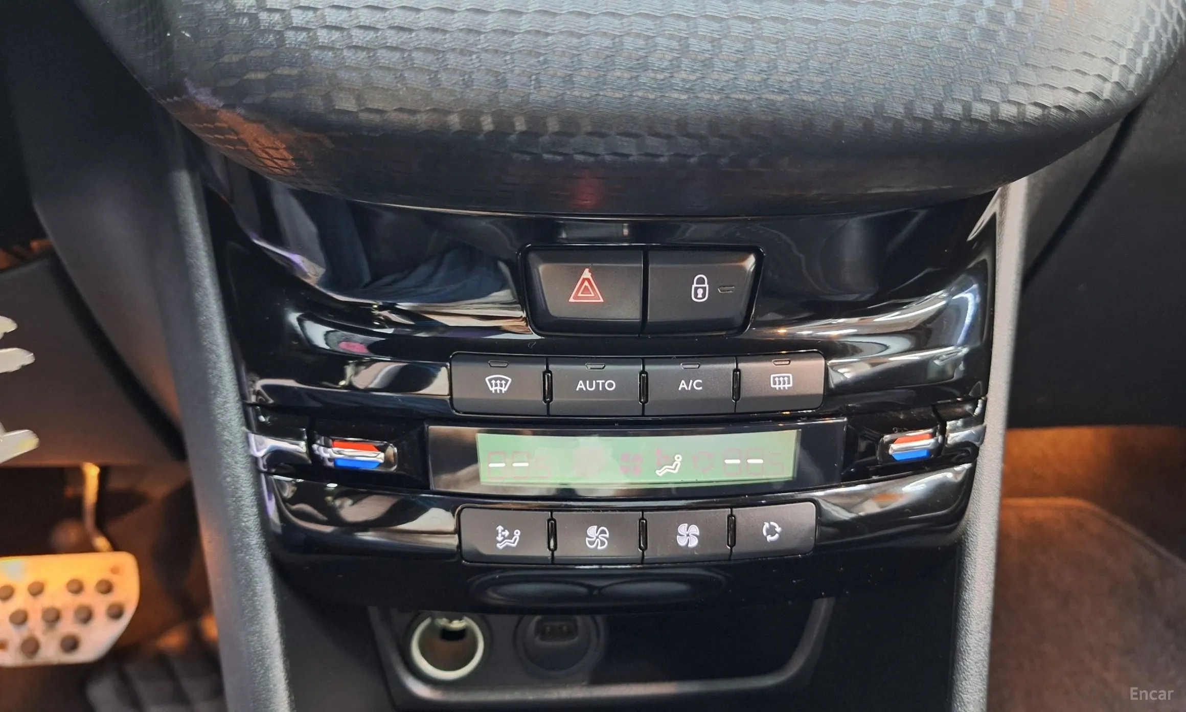 Peugeot 2008. превью 16